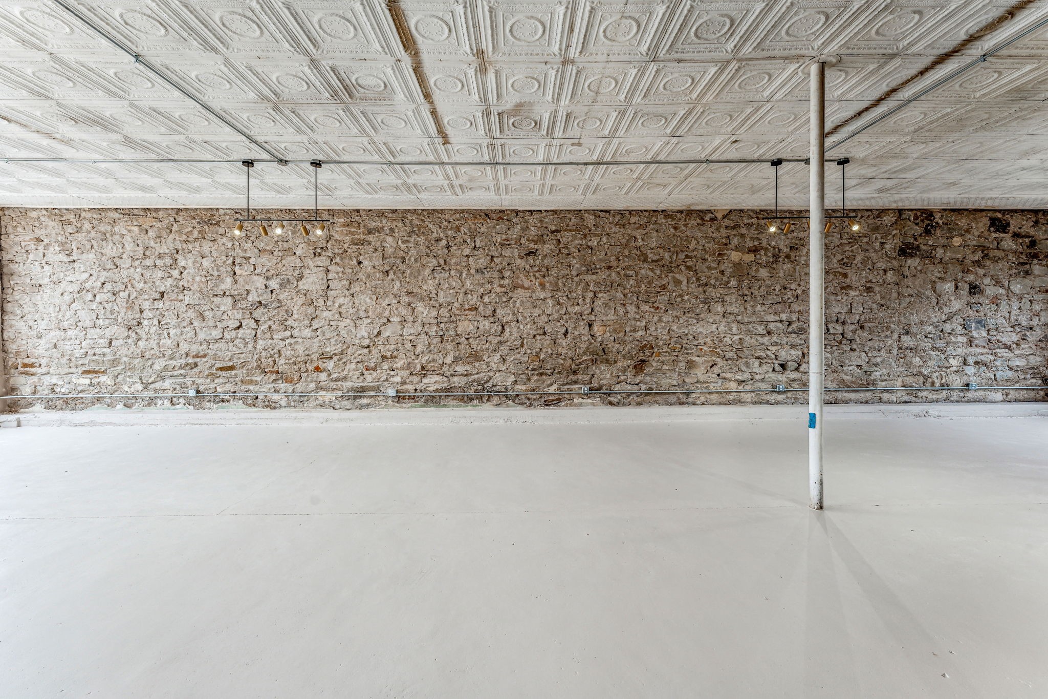 100 S Kickapoo Street 101