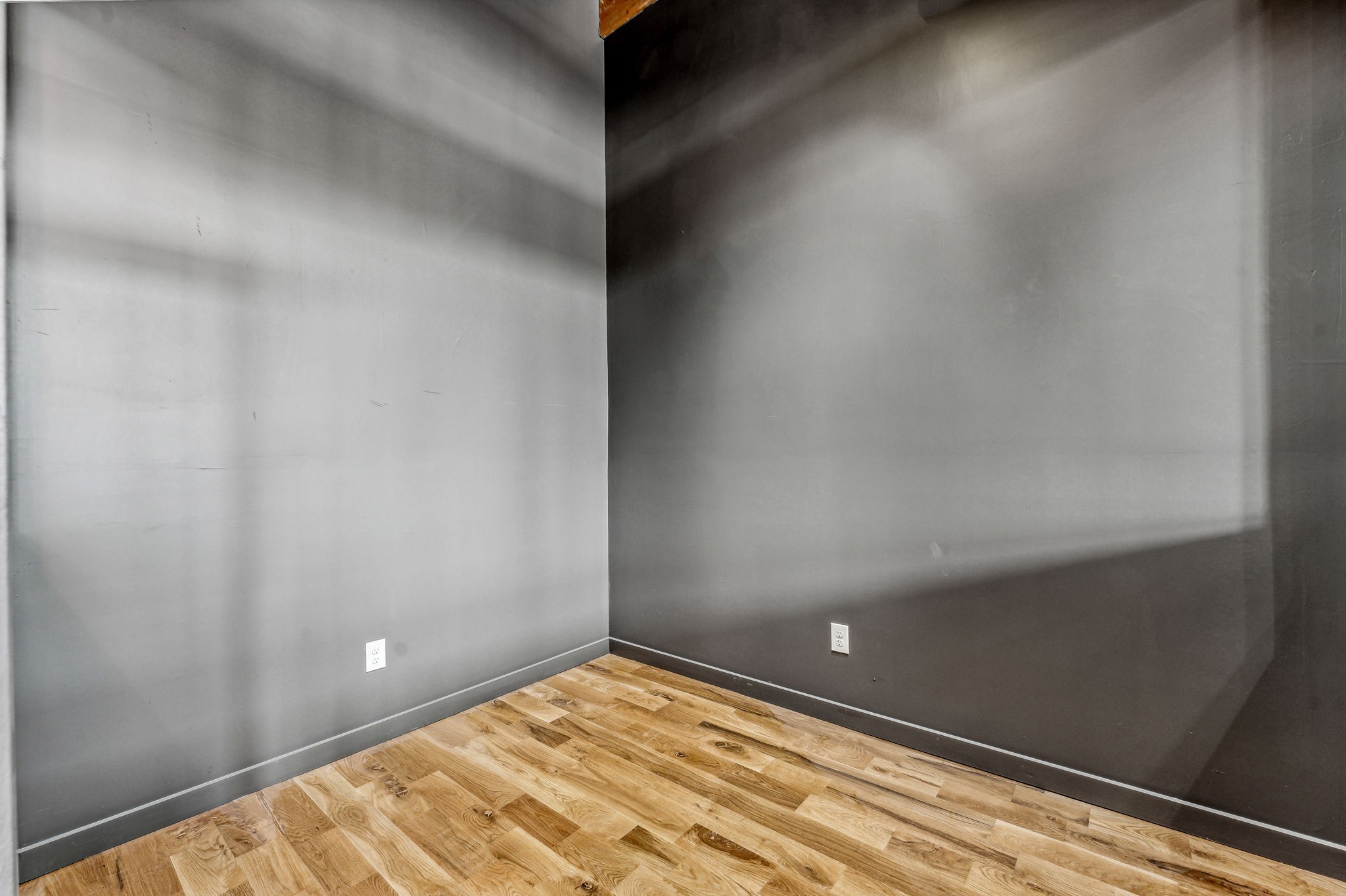 104 S Kickapoo Street 201