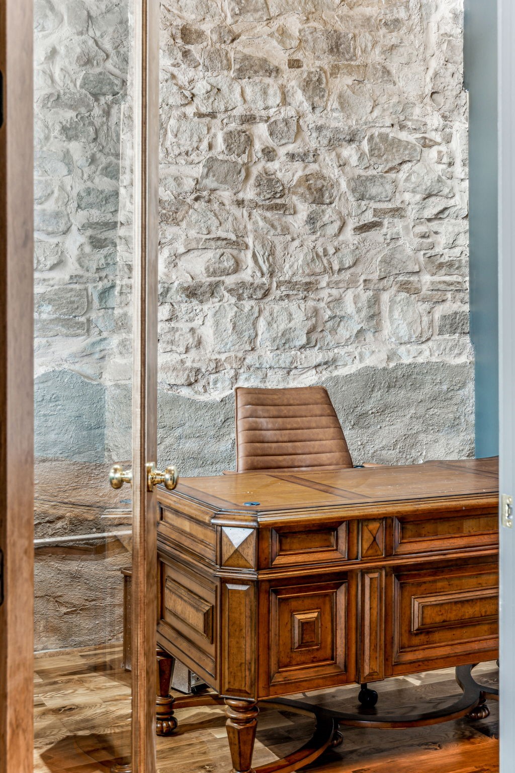 104 S Kickapoo Street 201