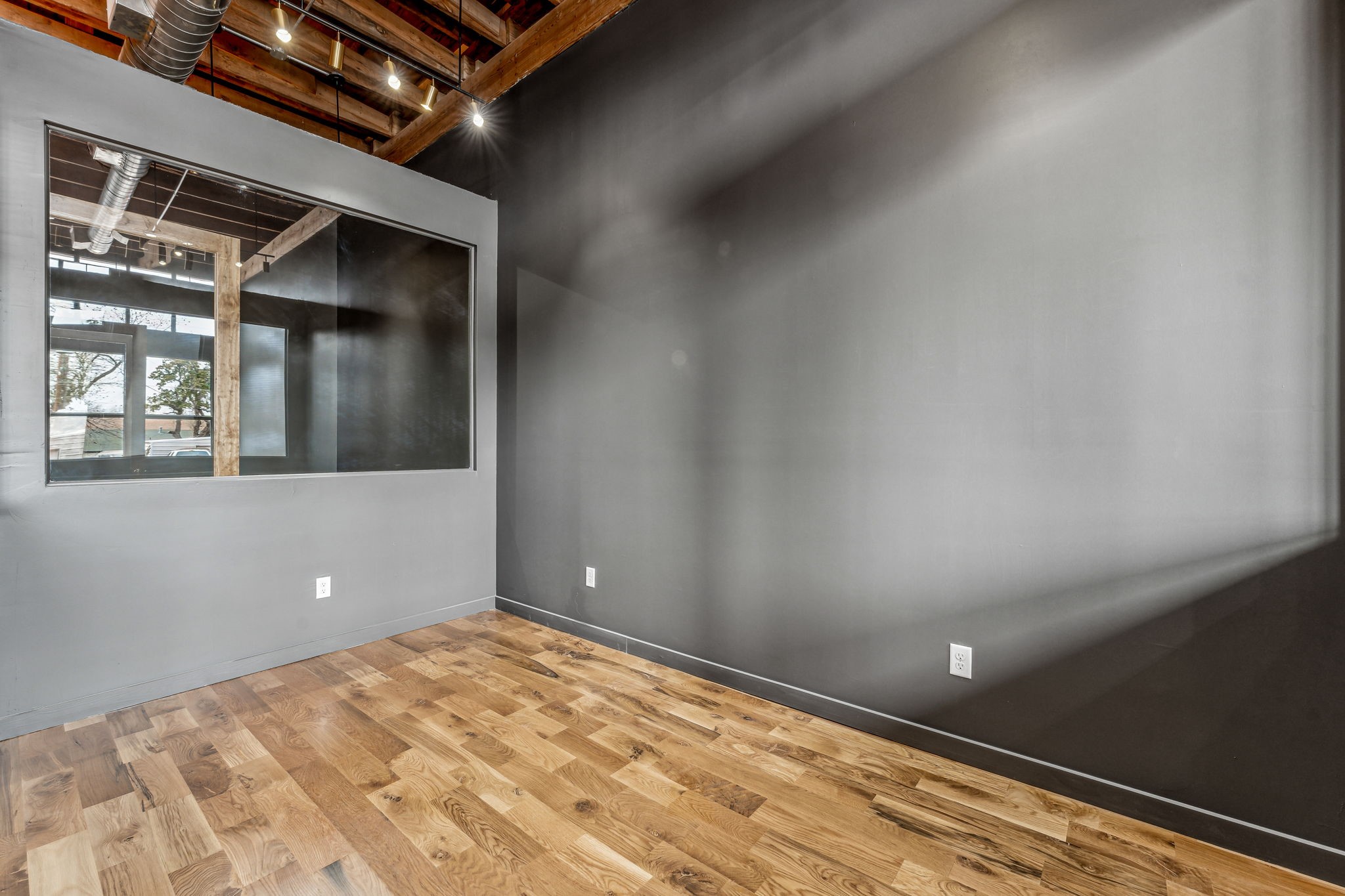 104 S Kickapoo Street 201