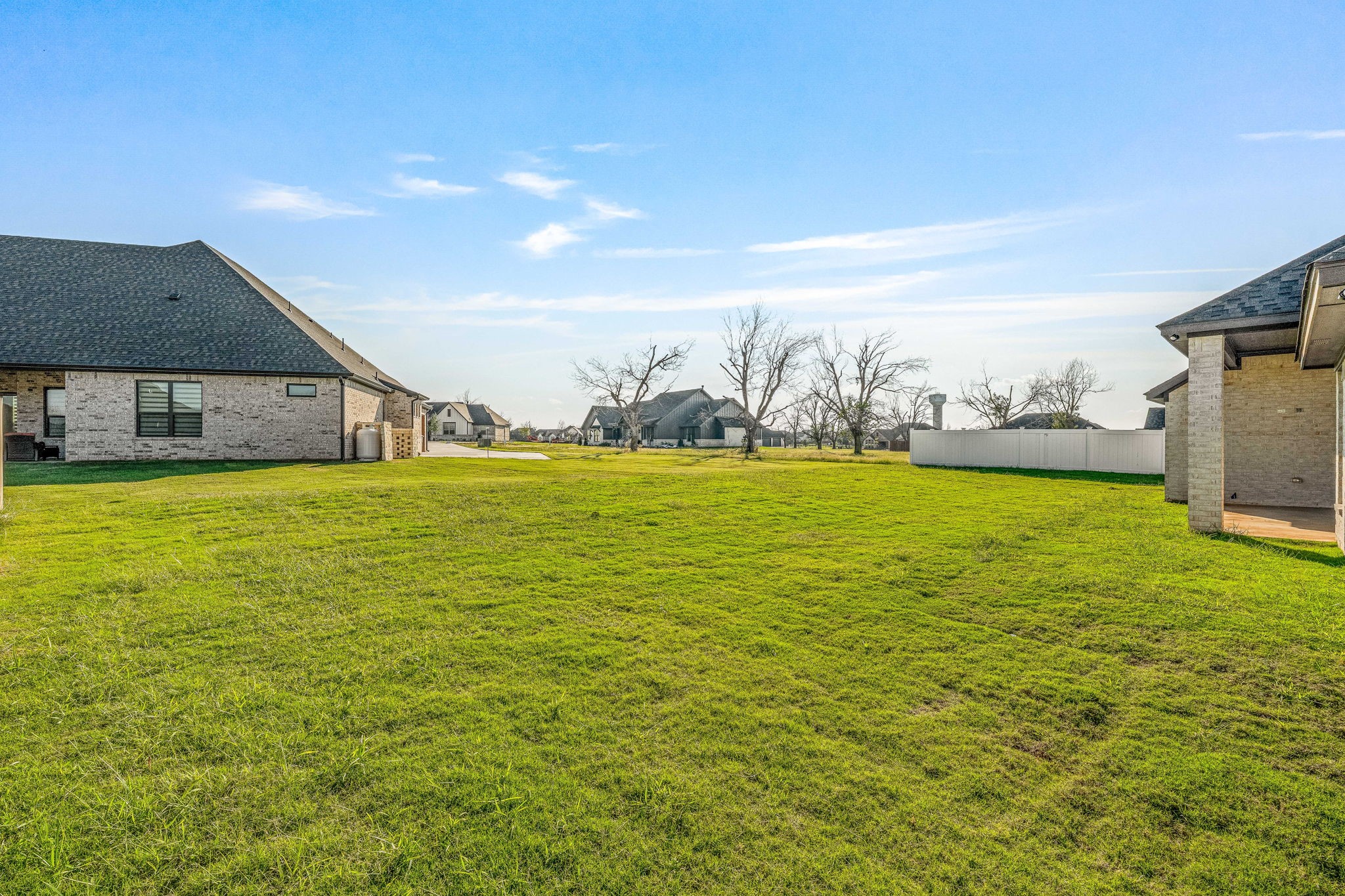 2160 Middlewood Circle