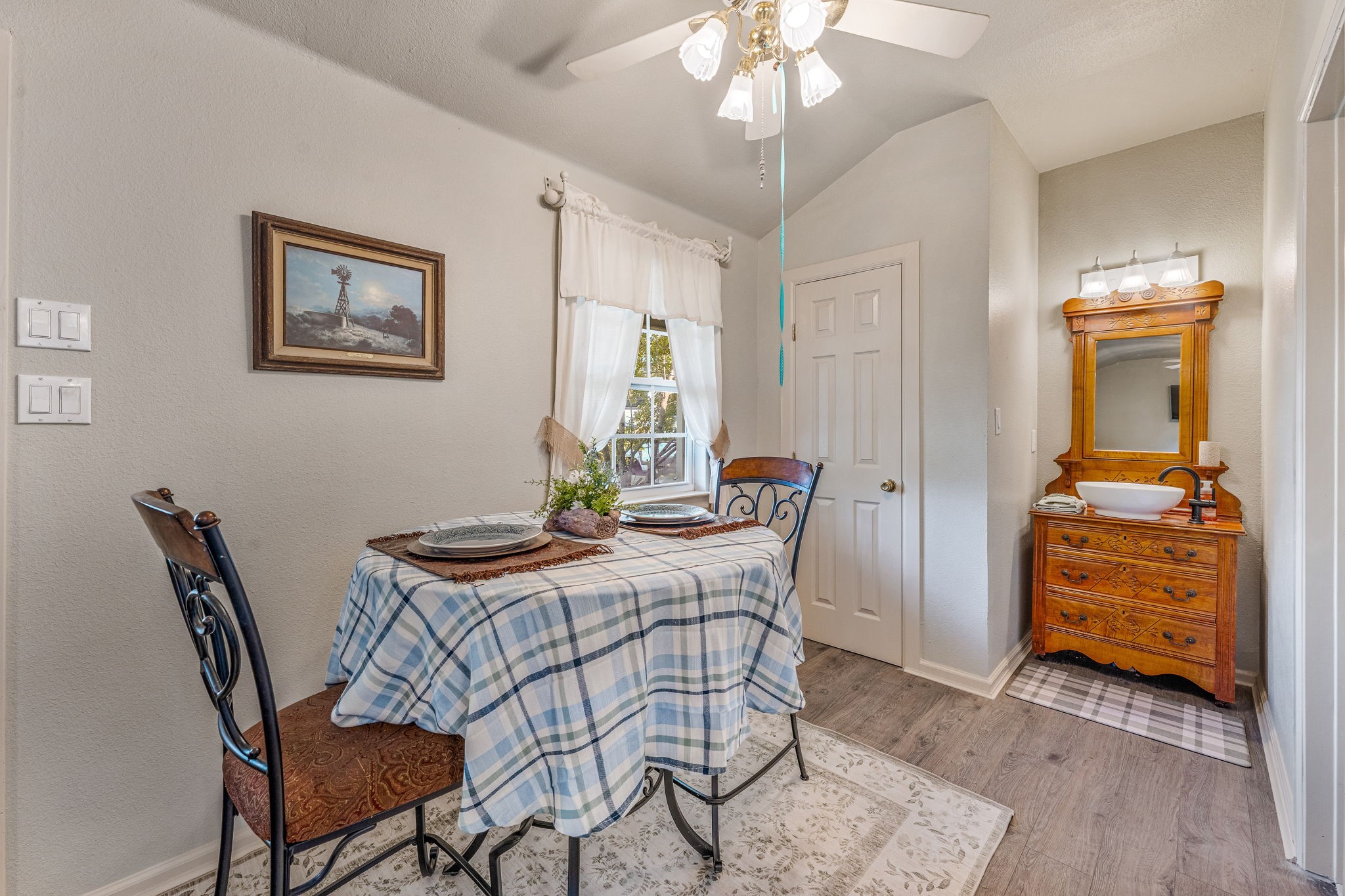 1321 N Fm 56 Highway