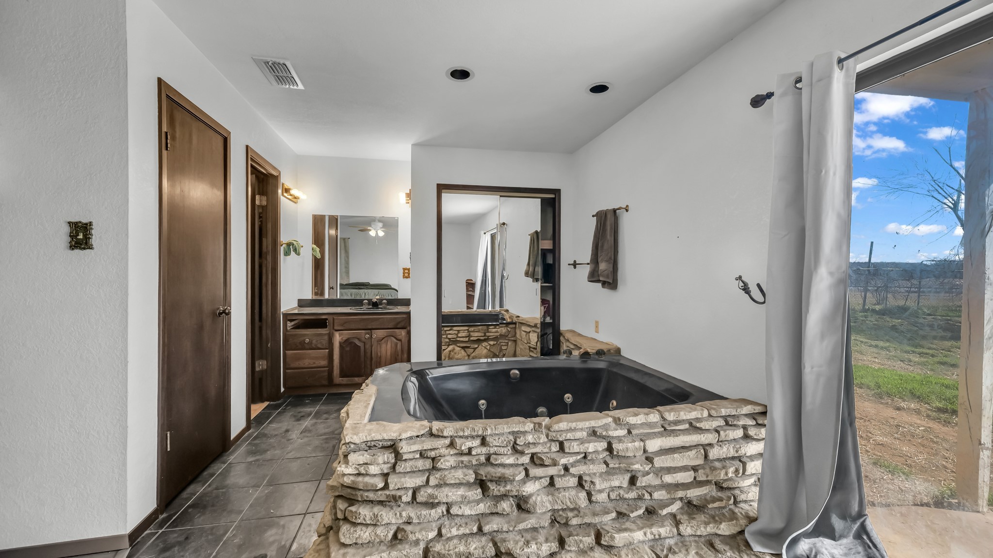 4404 County Road 805b