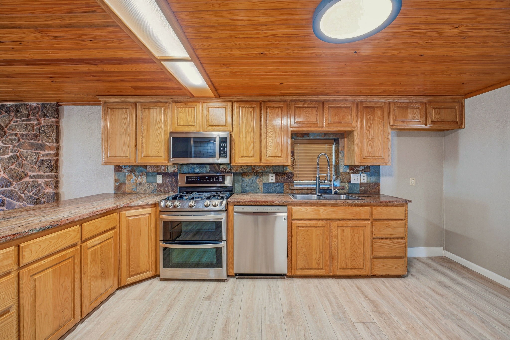 405 S Hannaford Street