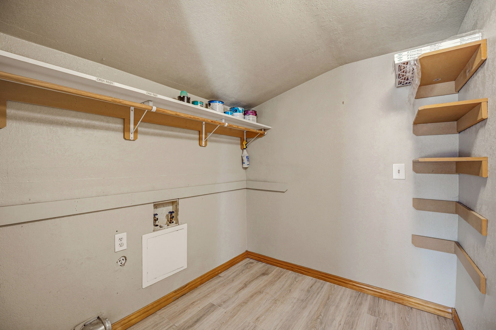 405 S Hannaford Street