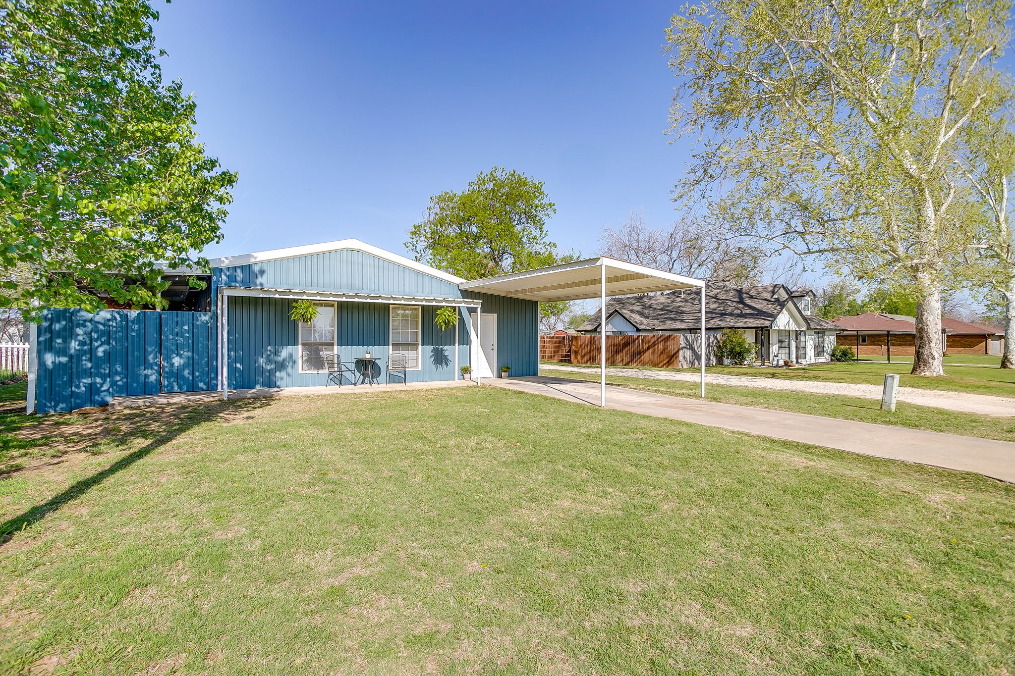303 Gandy Street
