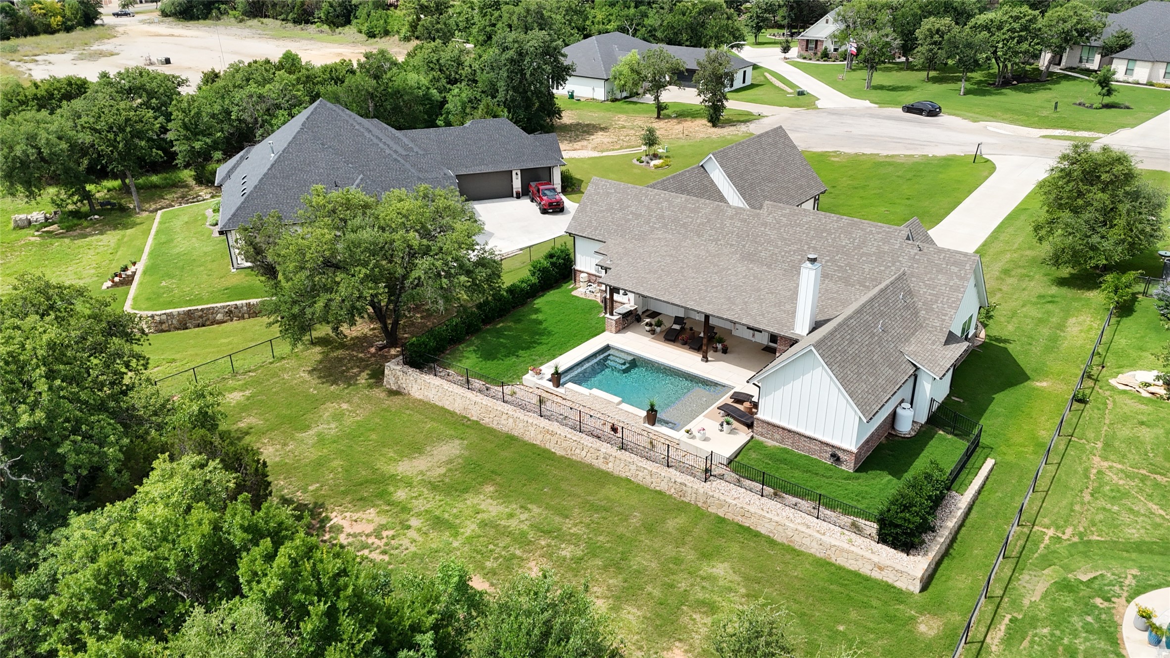 4004 Legend Trail