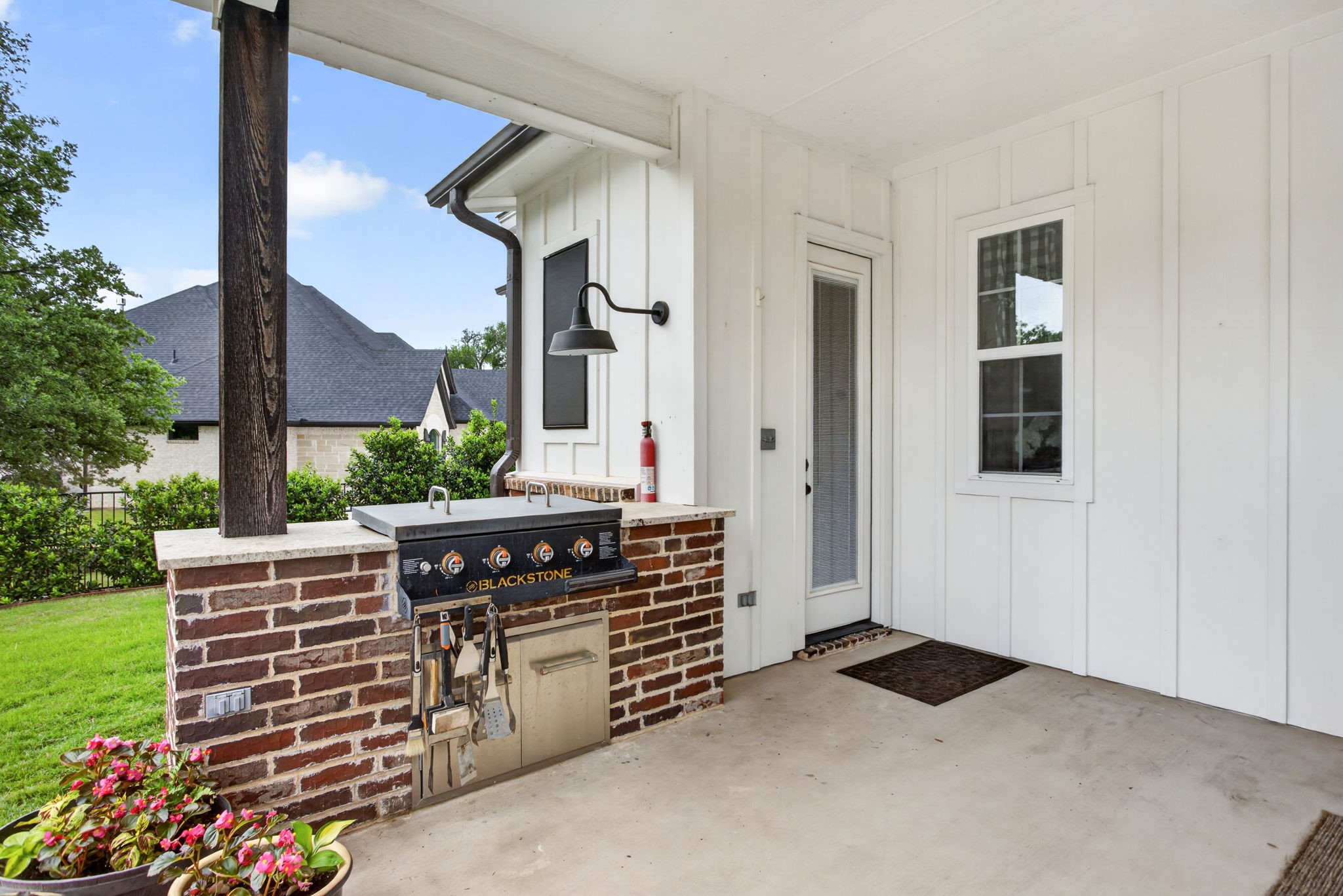 4004 Legend Trail