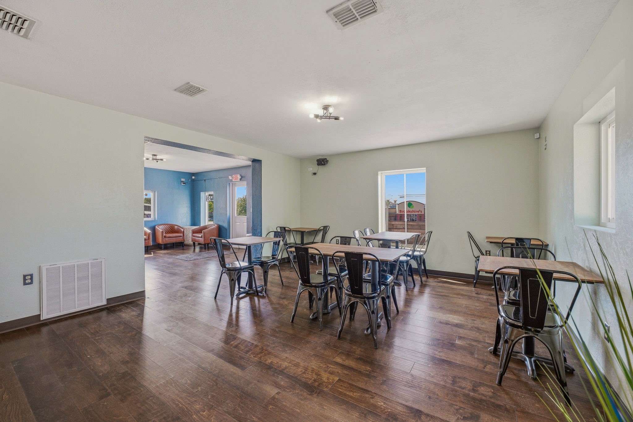 608 SW Big Bend Trail