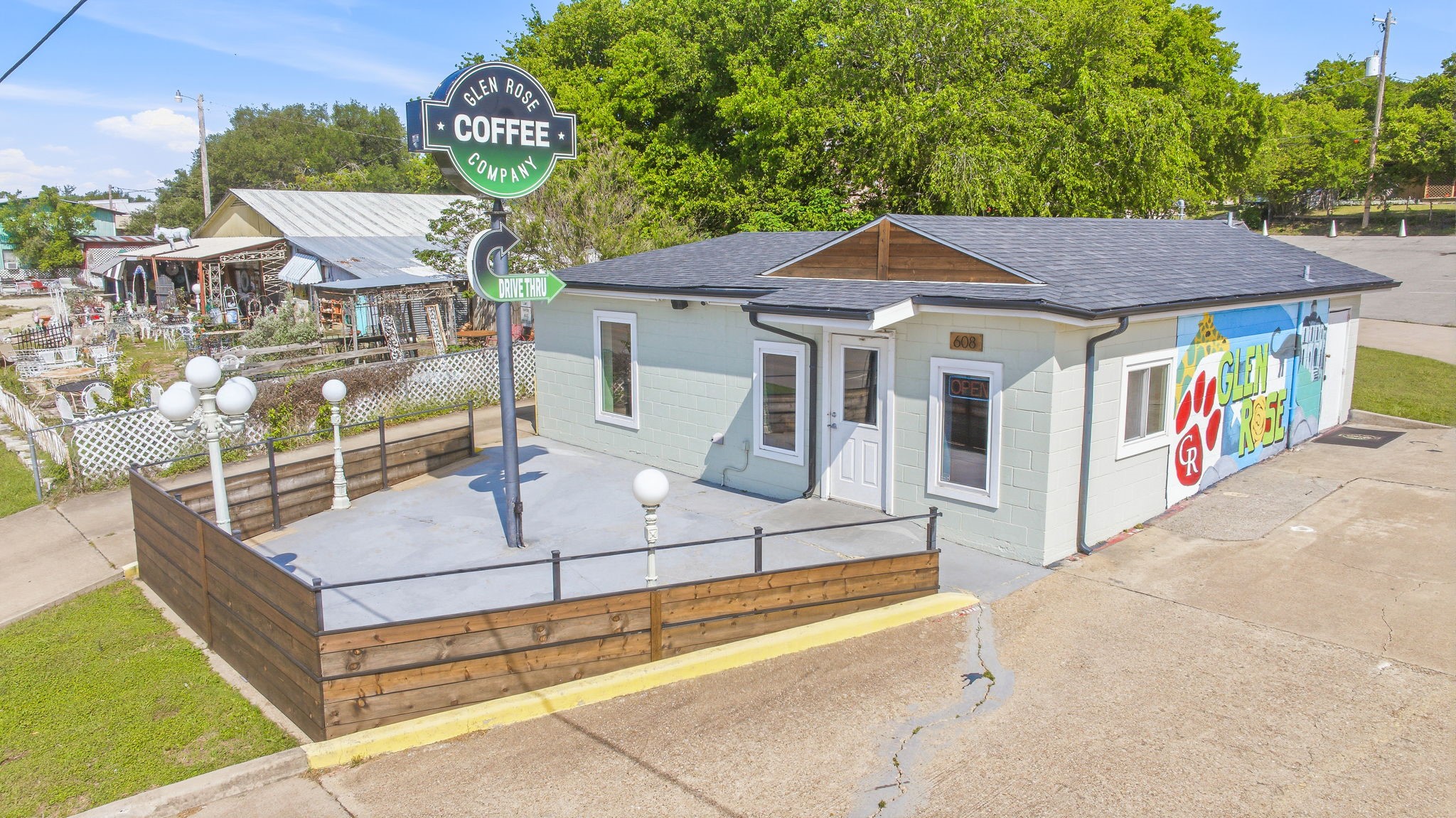 608 SW Big Bend Trail