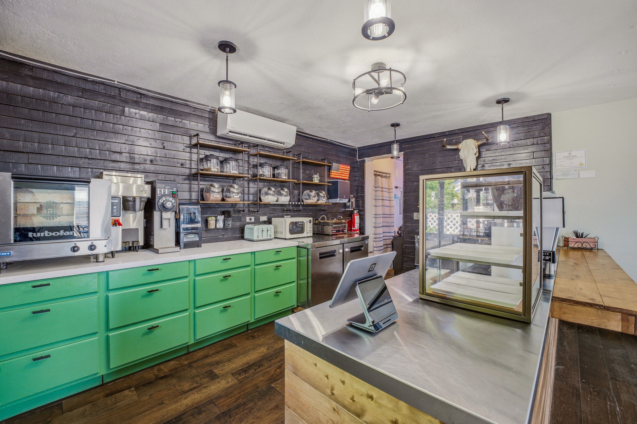 608 SW Big Bend Trail