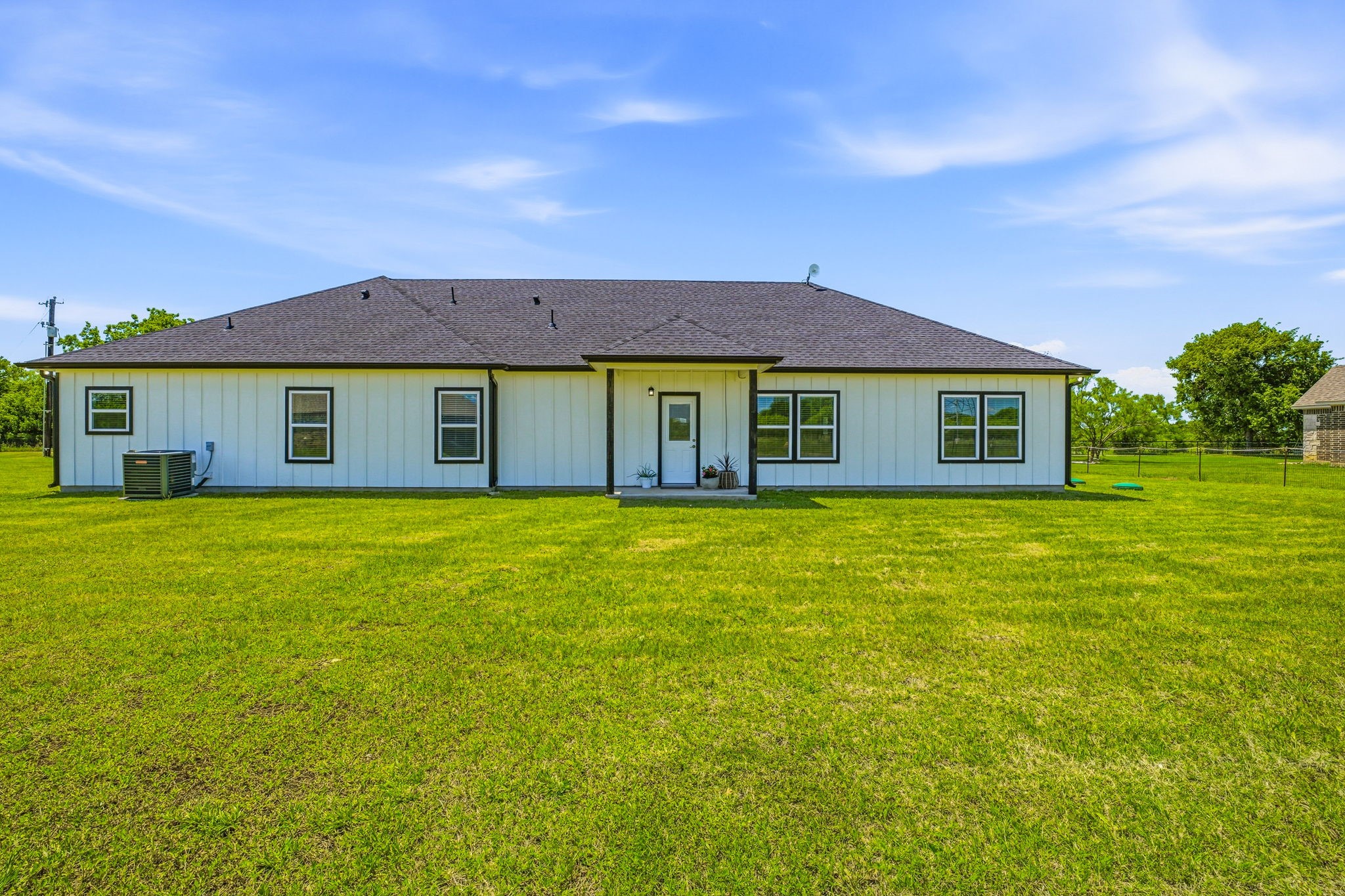 689 Dill Road