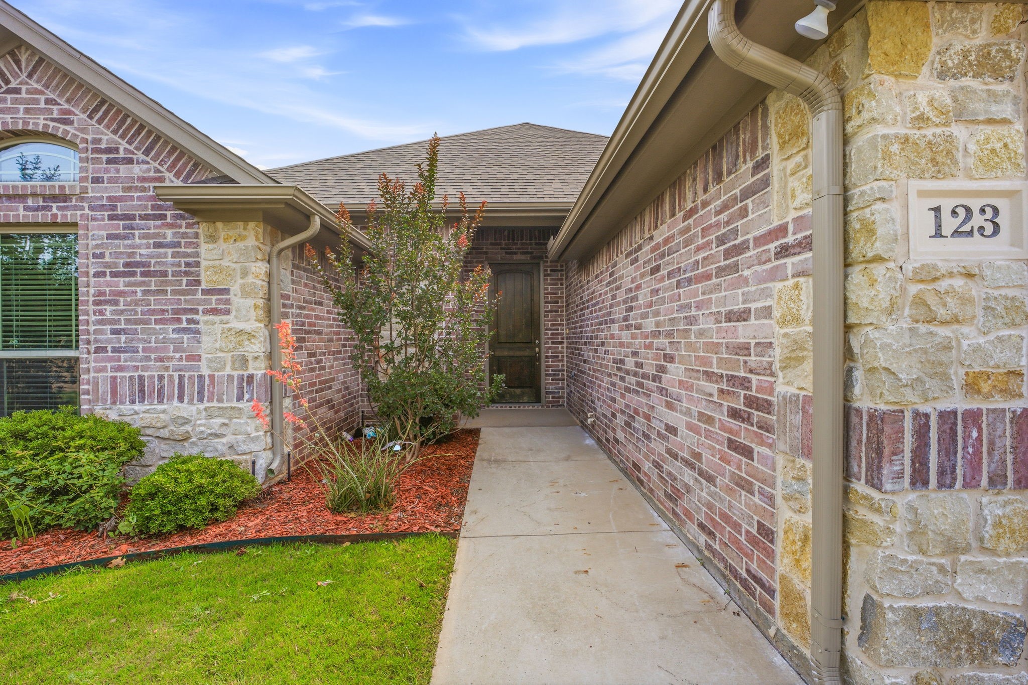 123 Donna Circle