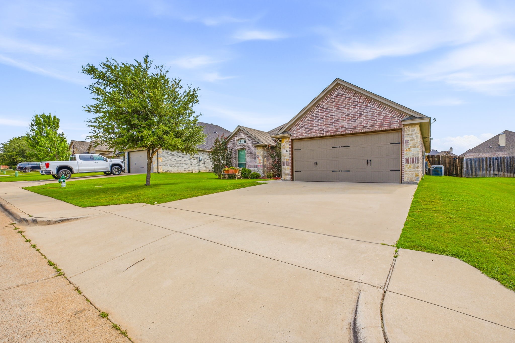 123 Donna Circle