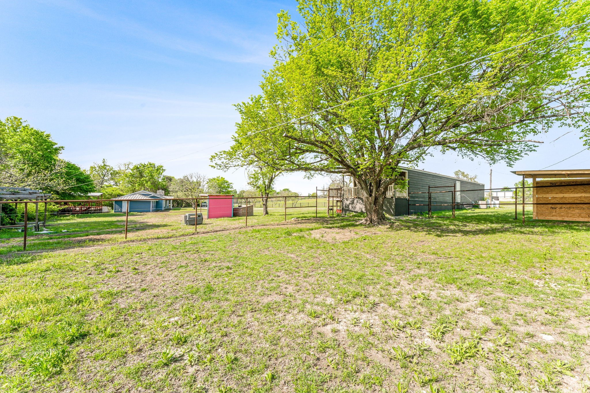 2416 Ivie Lane