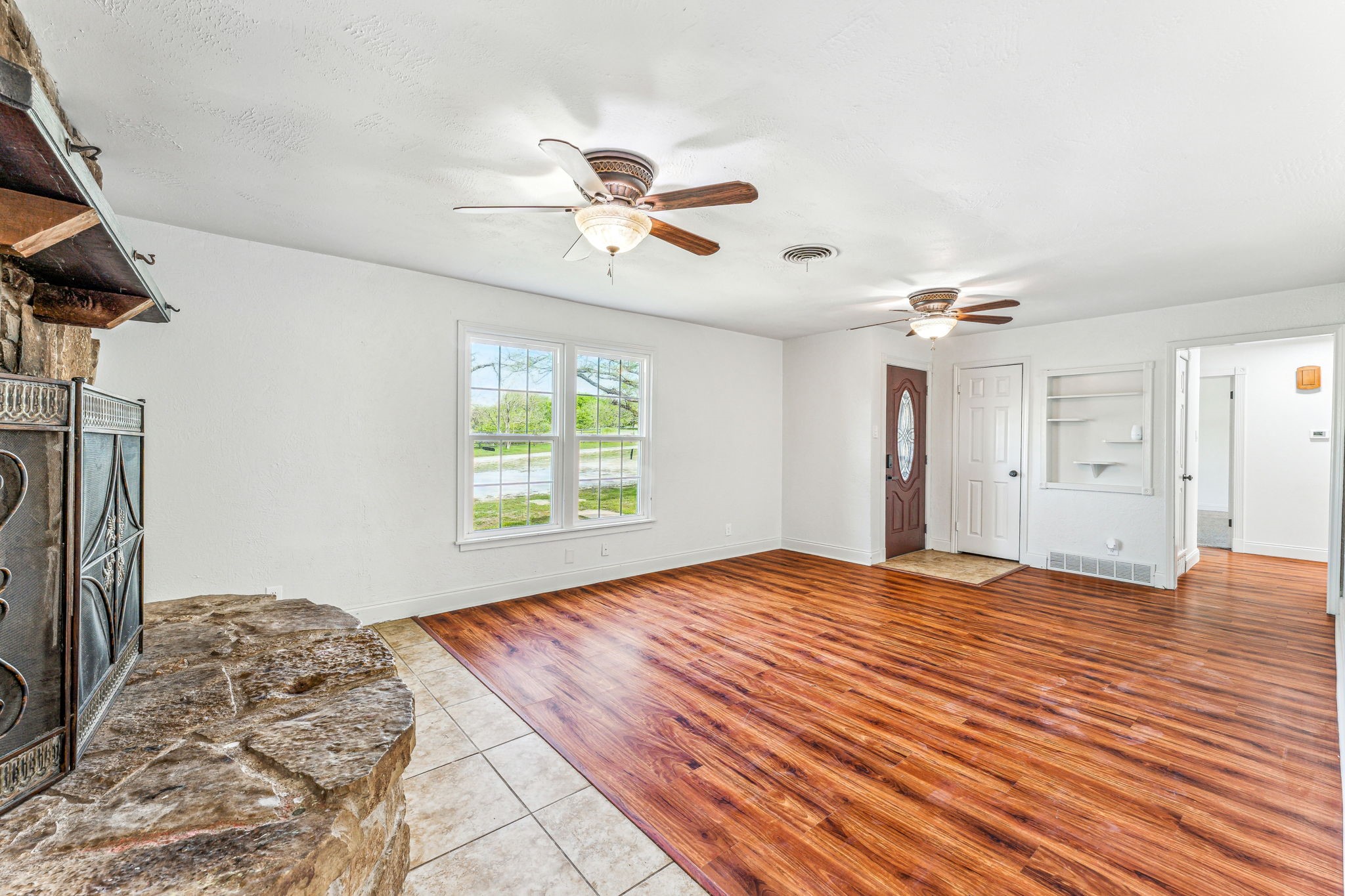 2416 Ivie Lane