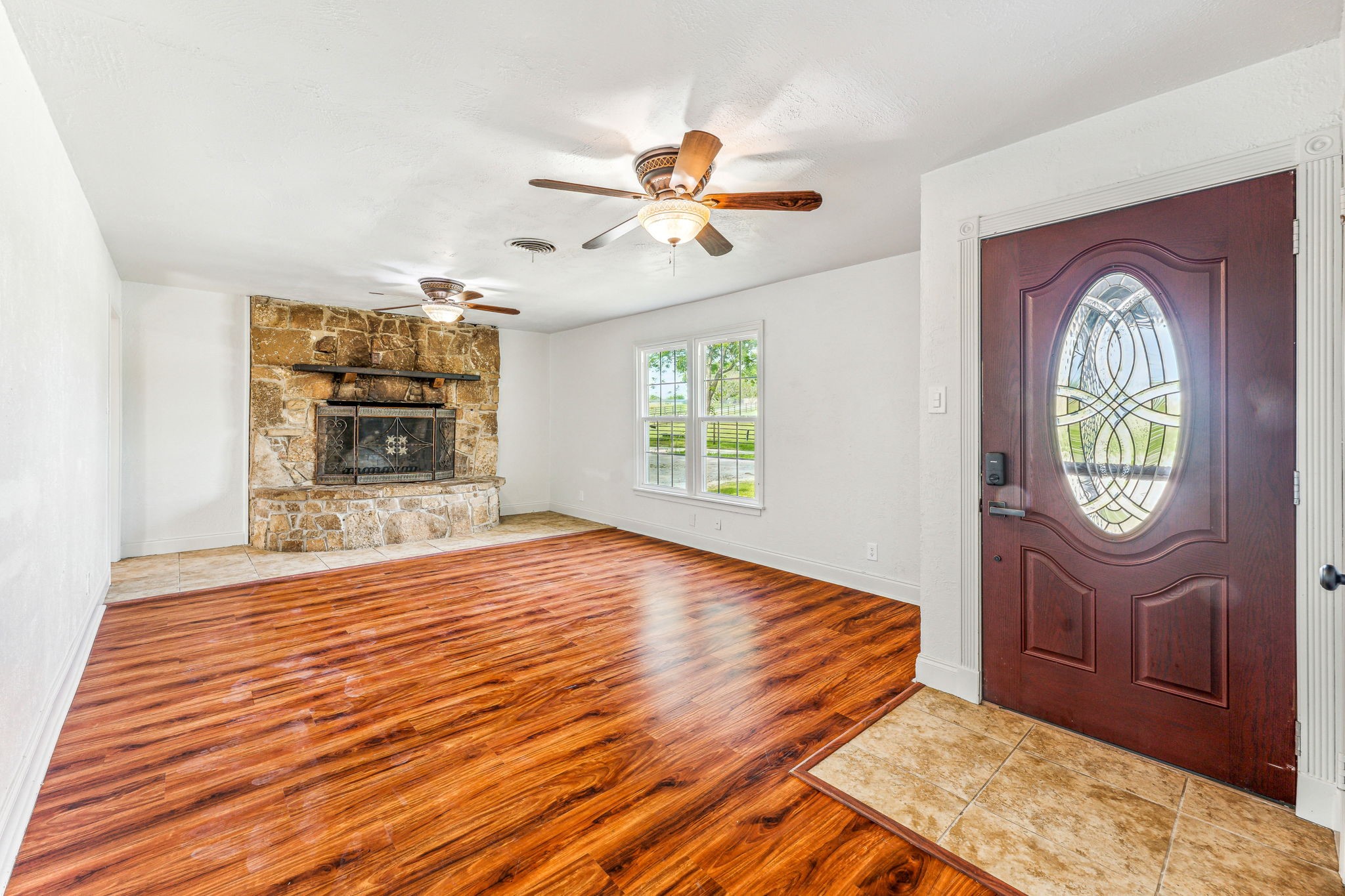 2416 Ivie Lane