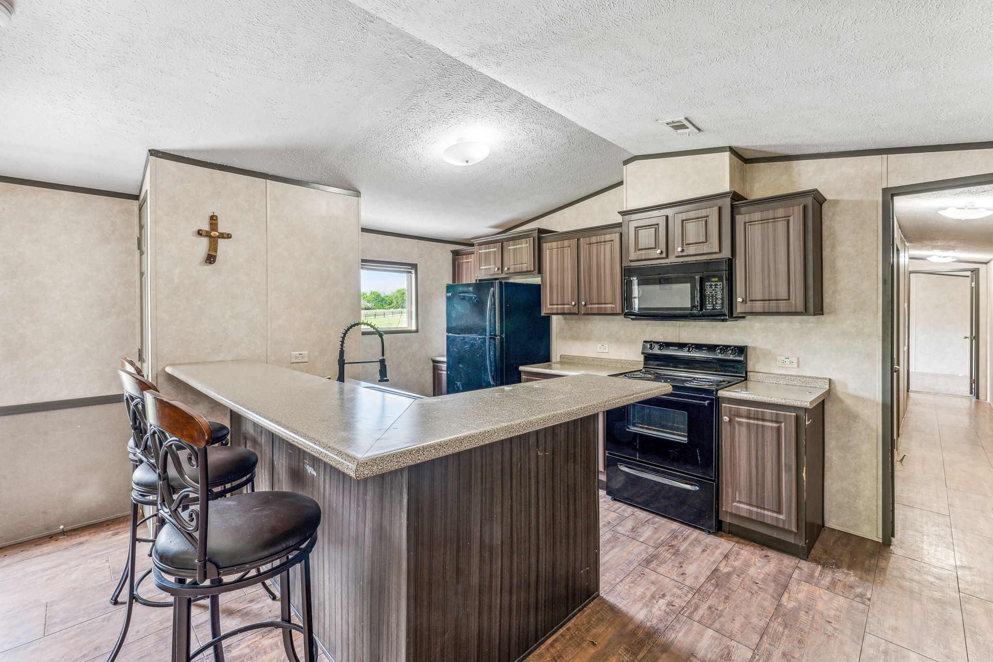 2416 Ivie Lane