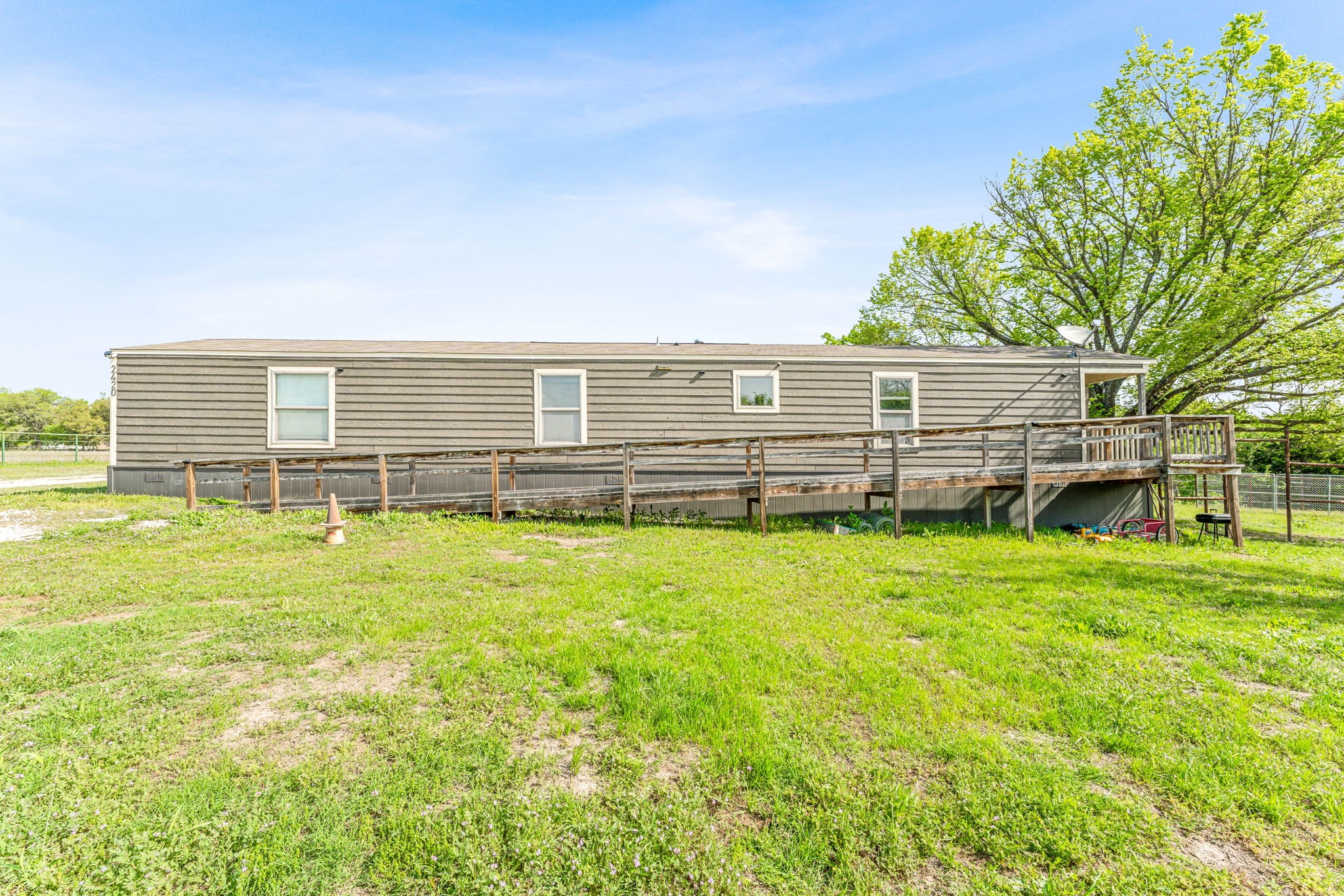2416 Ivie Lane