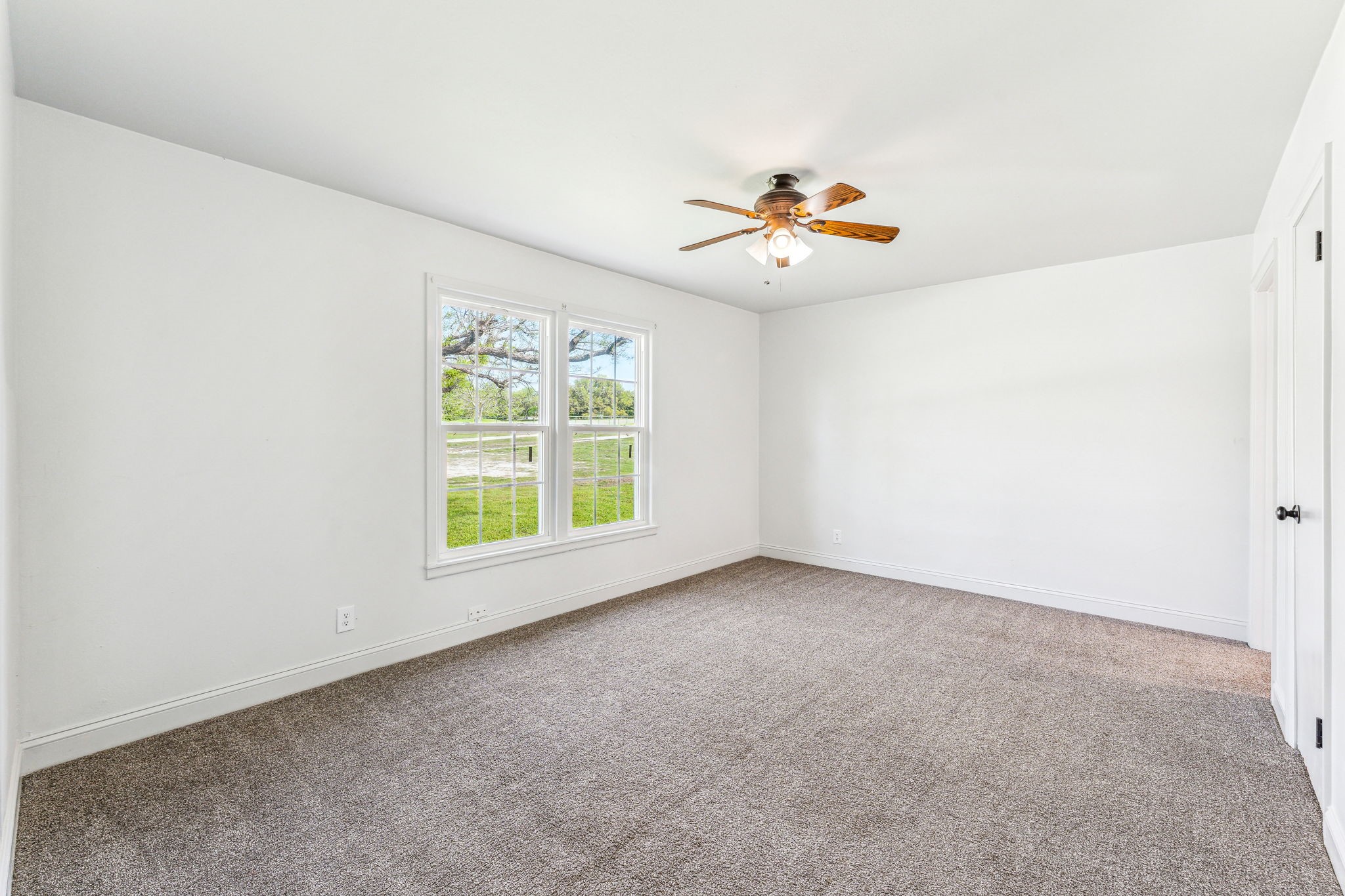 2416 Ivie Lane
