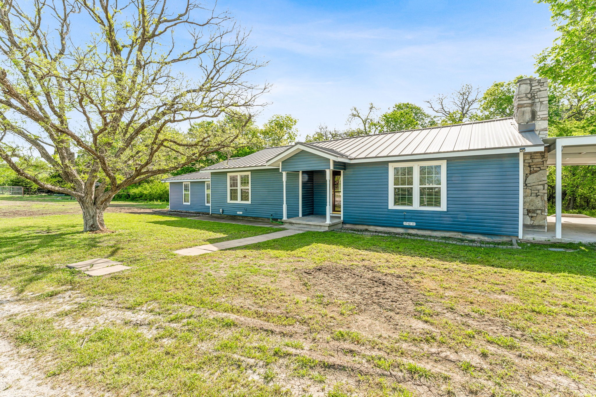 2416 Ivie Lane