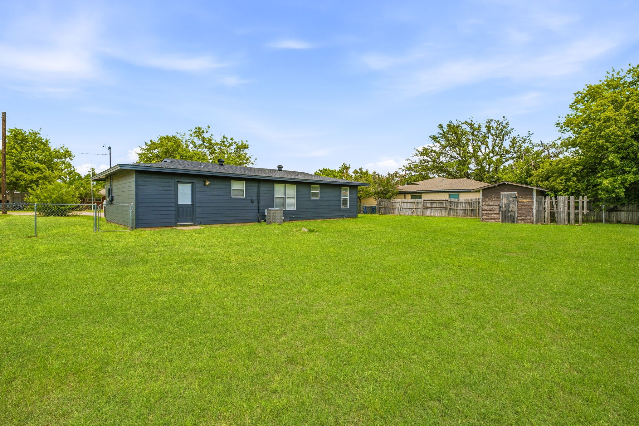 613 Crestview Drive