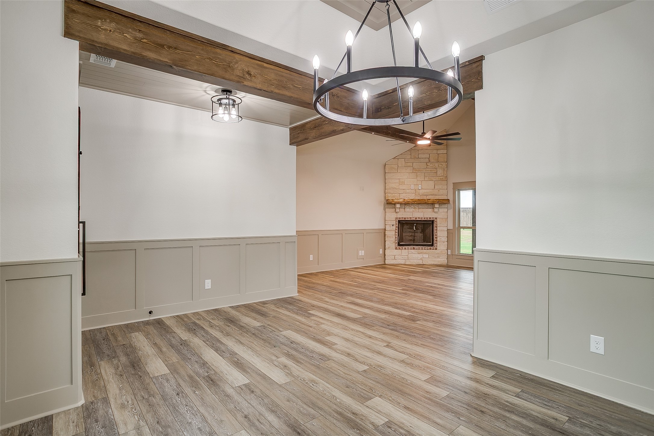 1120 Samantha Dr