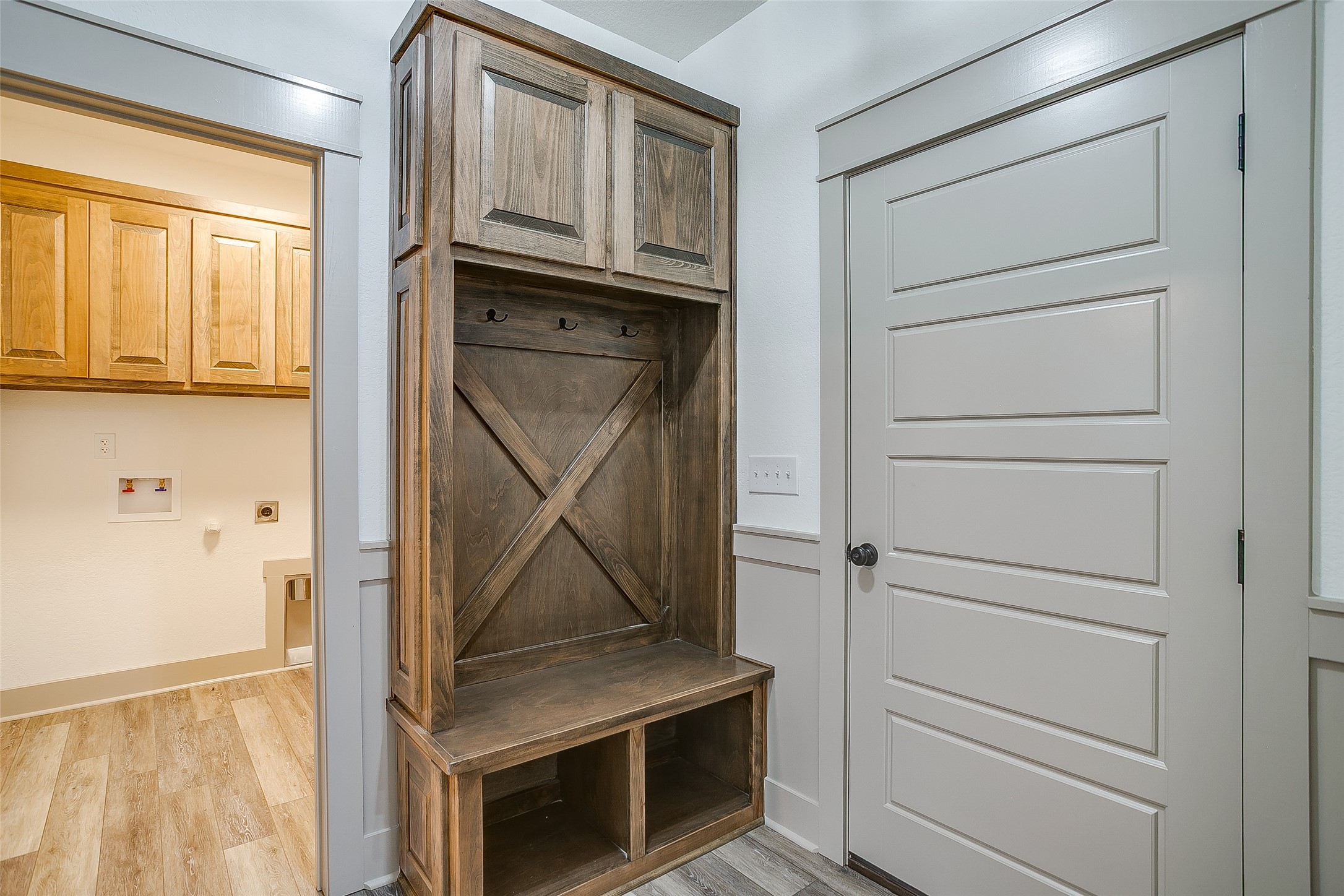 1120 Samantha Dr