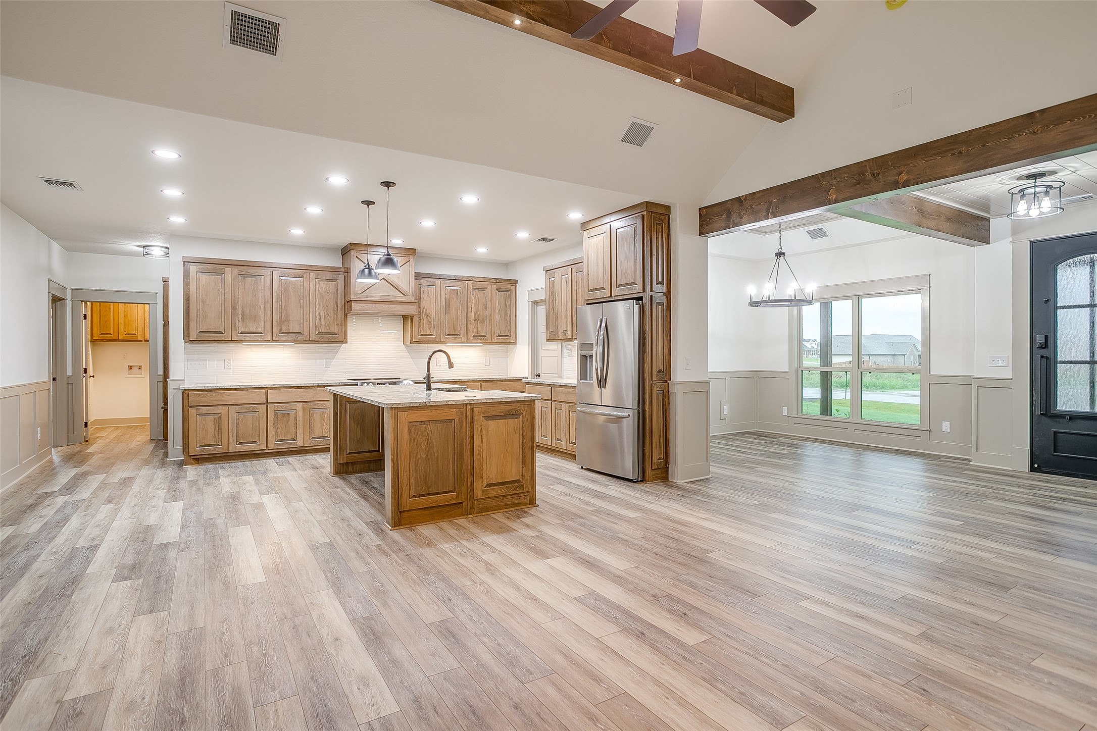 1120 Samantha Dr