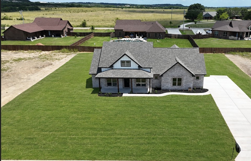 1120 Samantha Dr