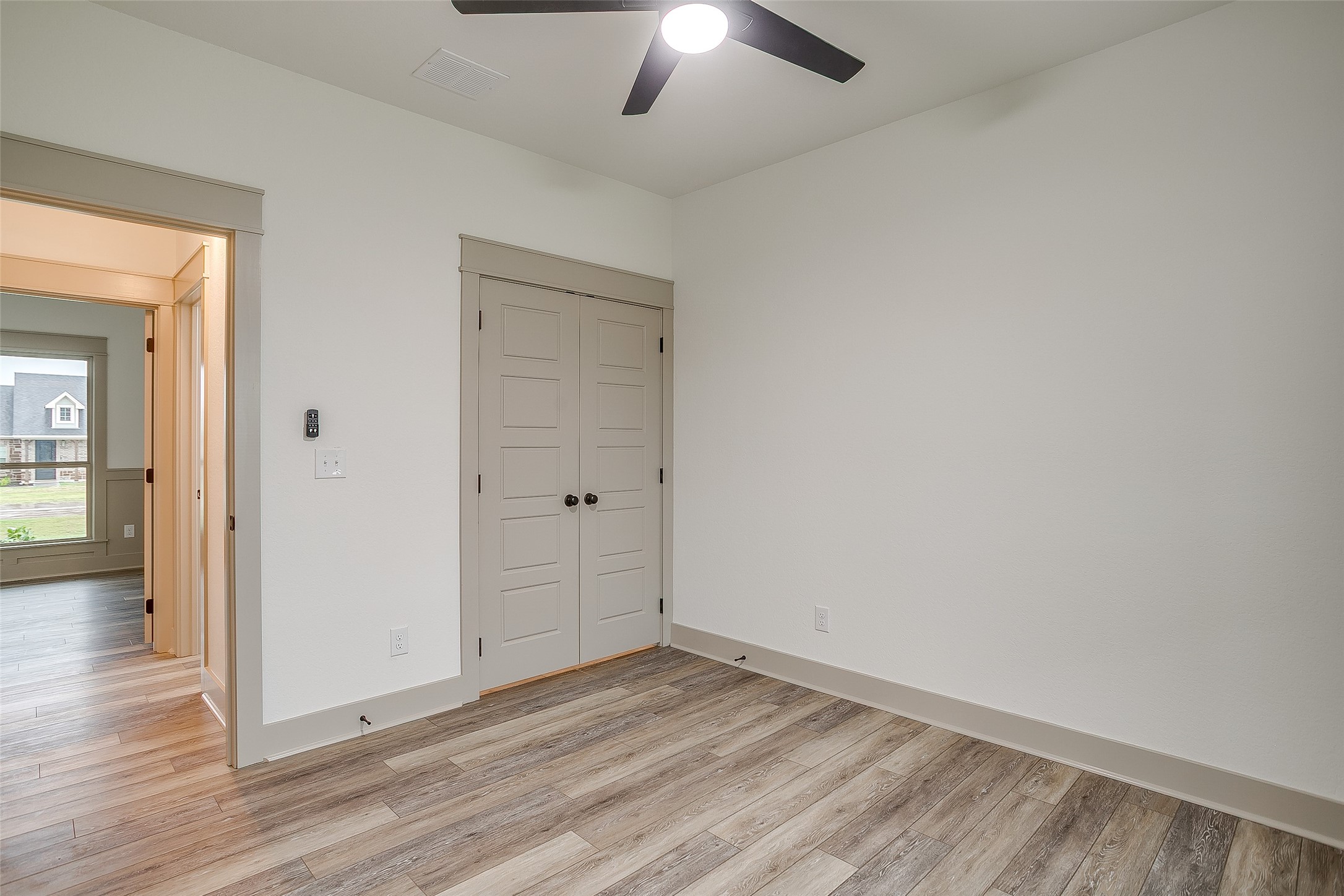 1120 Samantha Dr