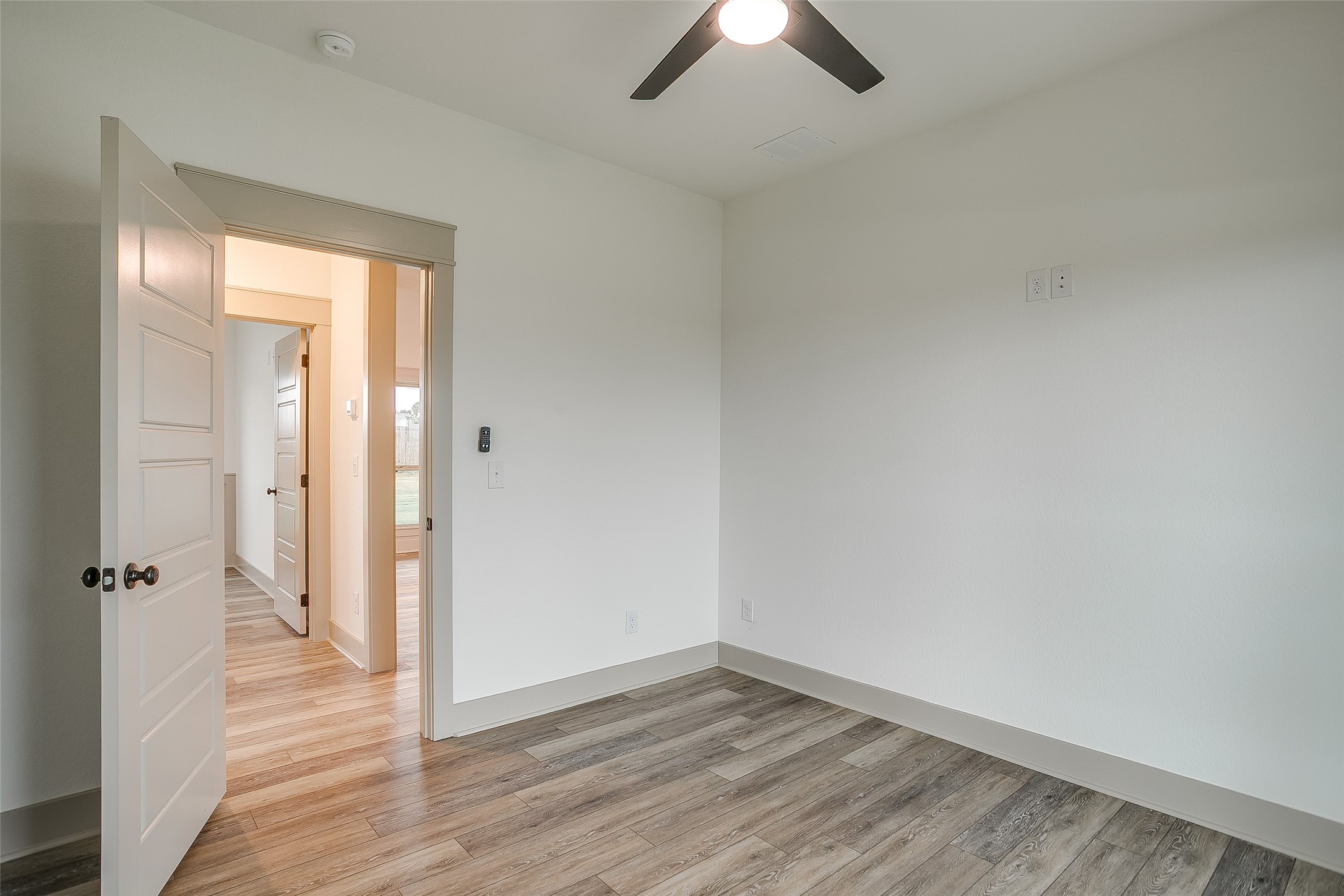 1120 Samantha Dr