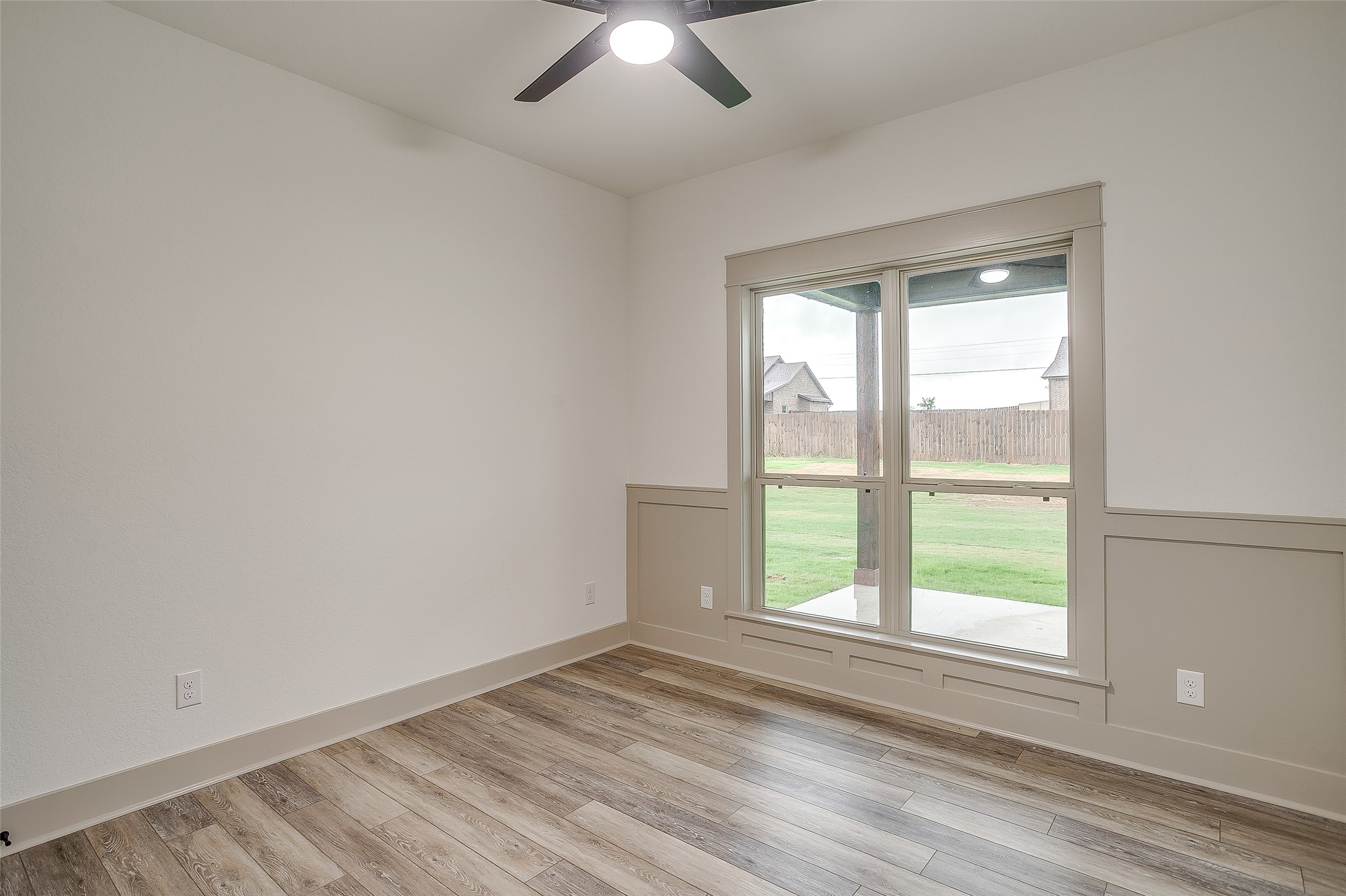 1120 Samantha Dr