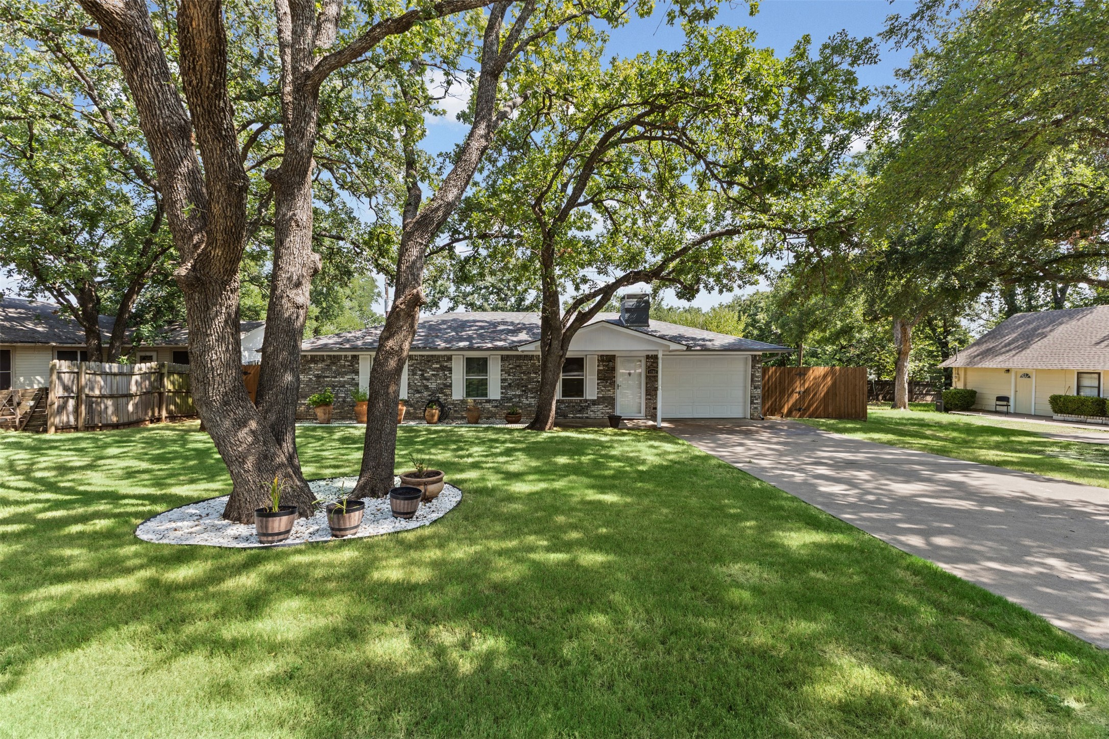1702 Saddle Road