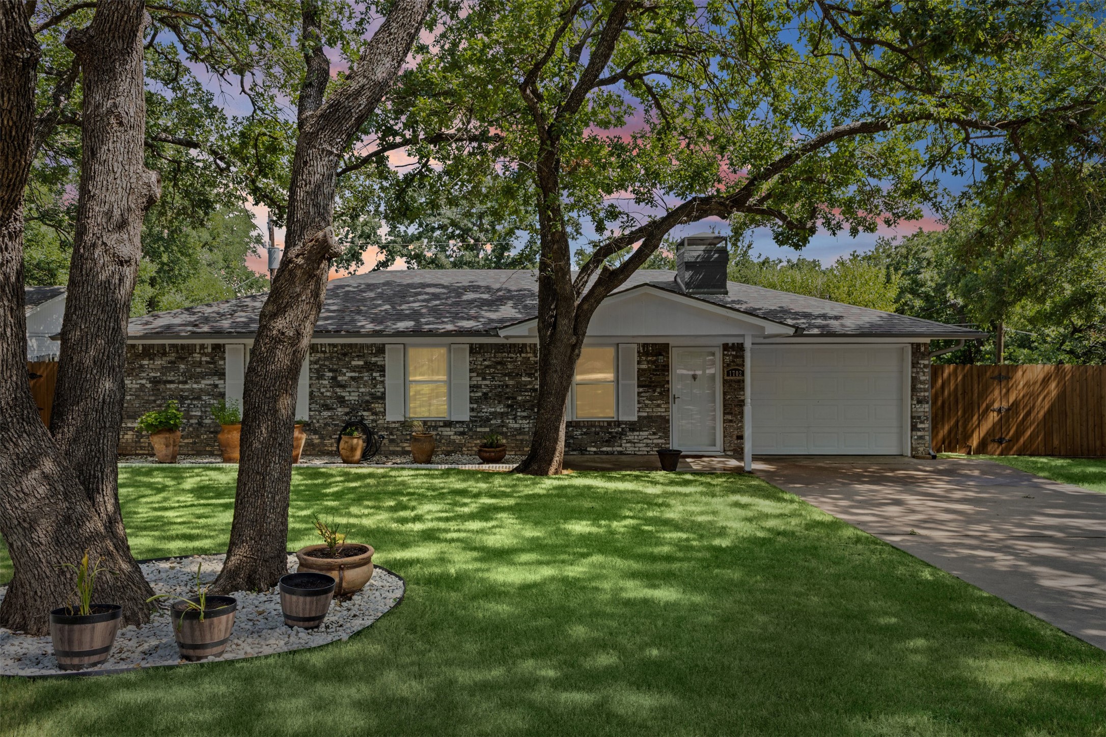 1702 Saddle Road
