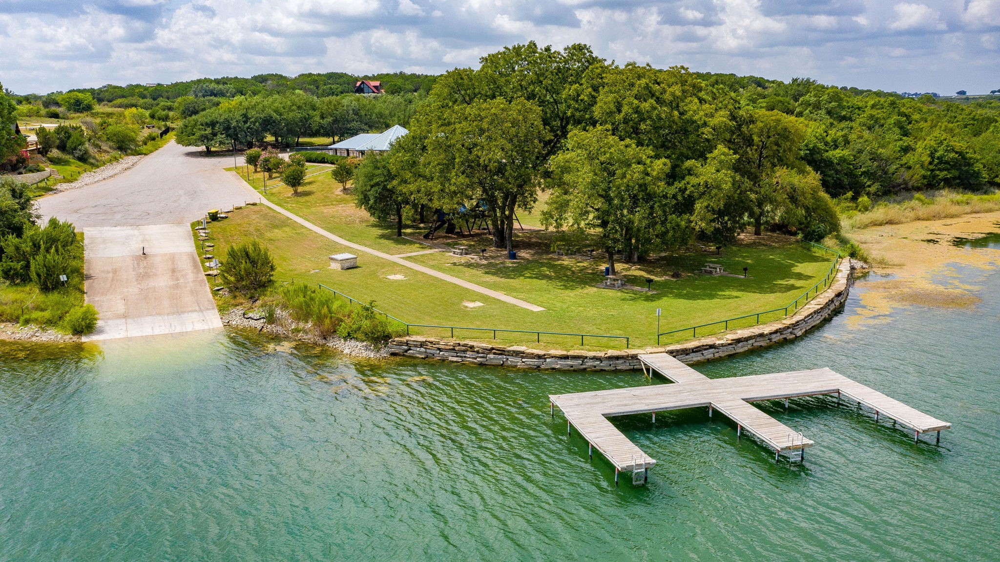 425 Bluff View Court