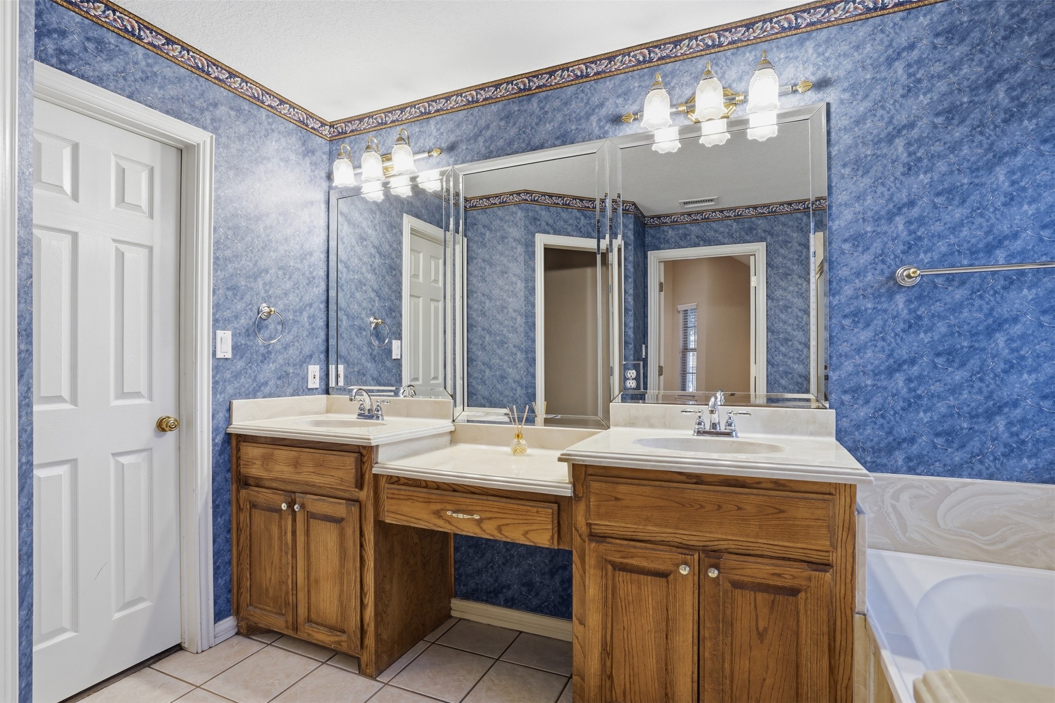 231 Bluff View Court