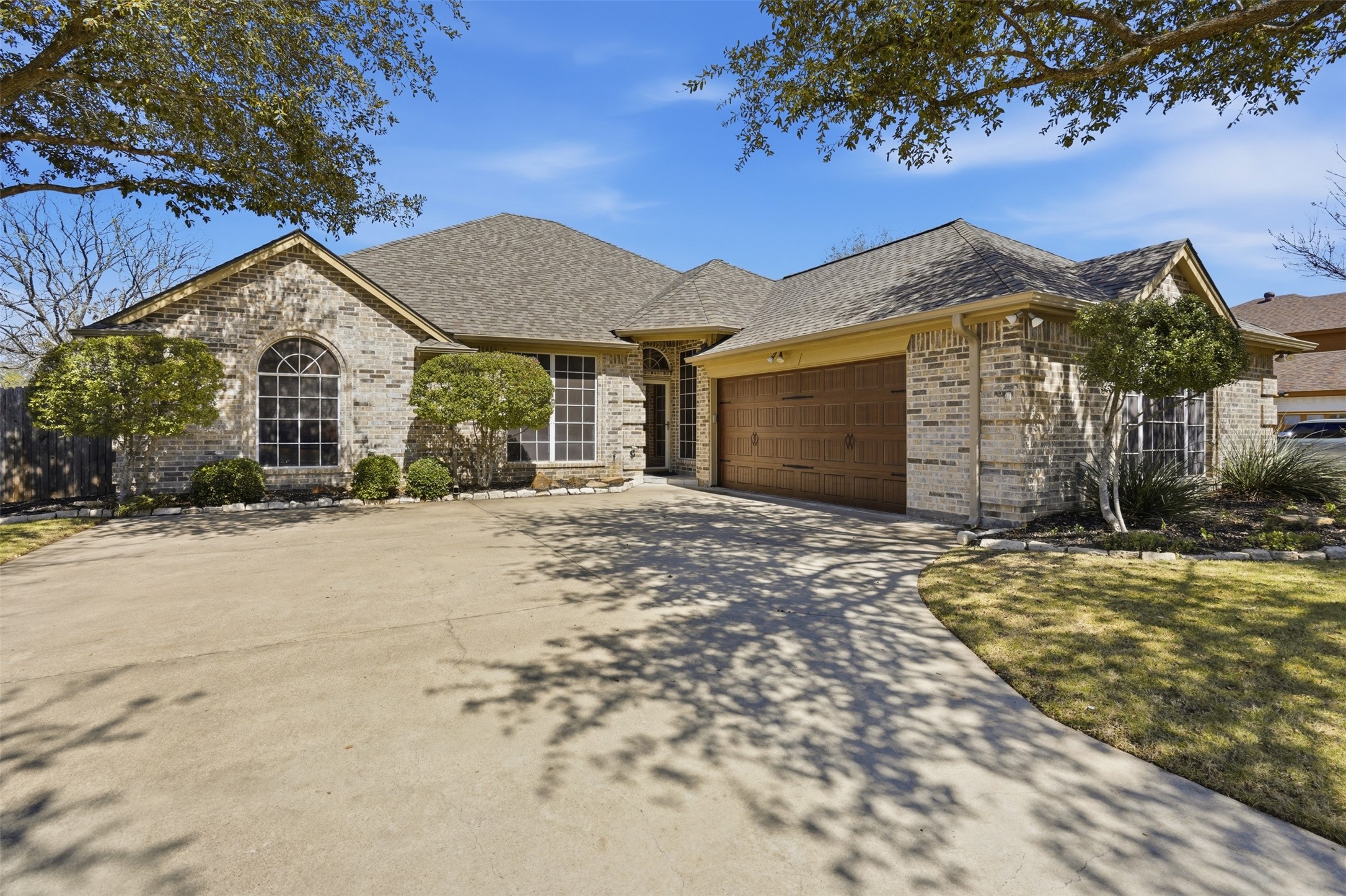 231 Bluff View Court