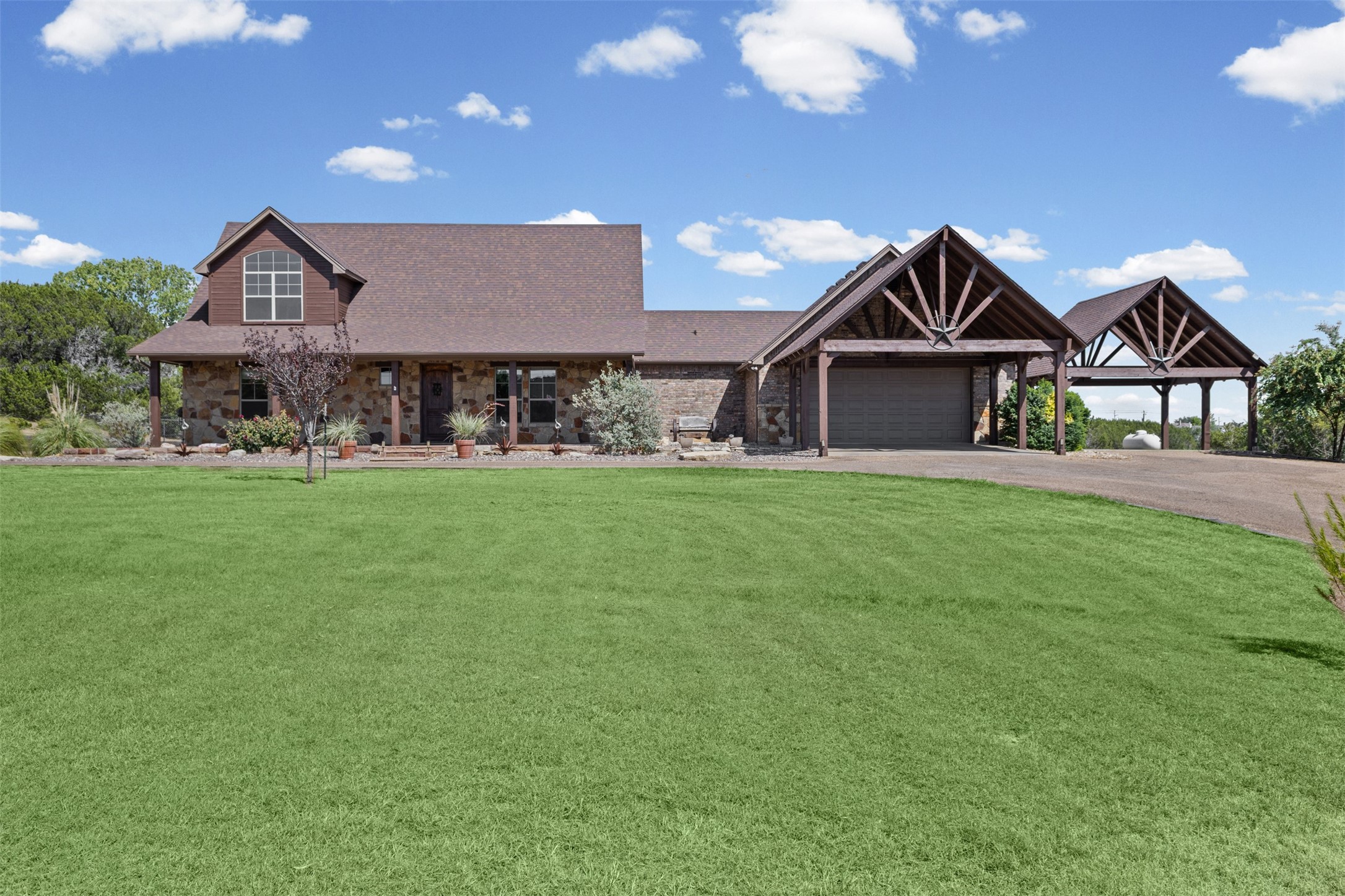 2407 Wills Way Drive