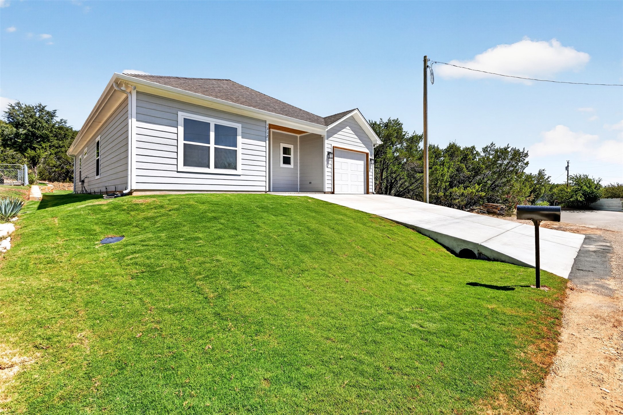 1312 Phoenix Court