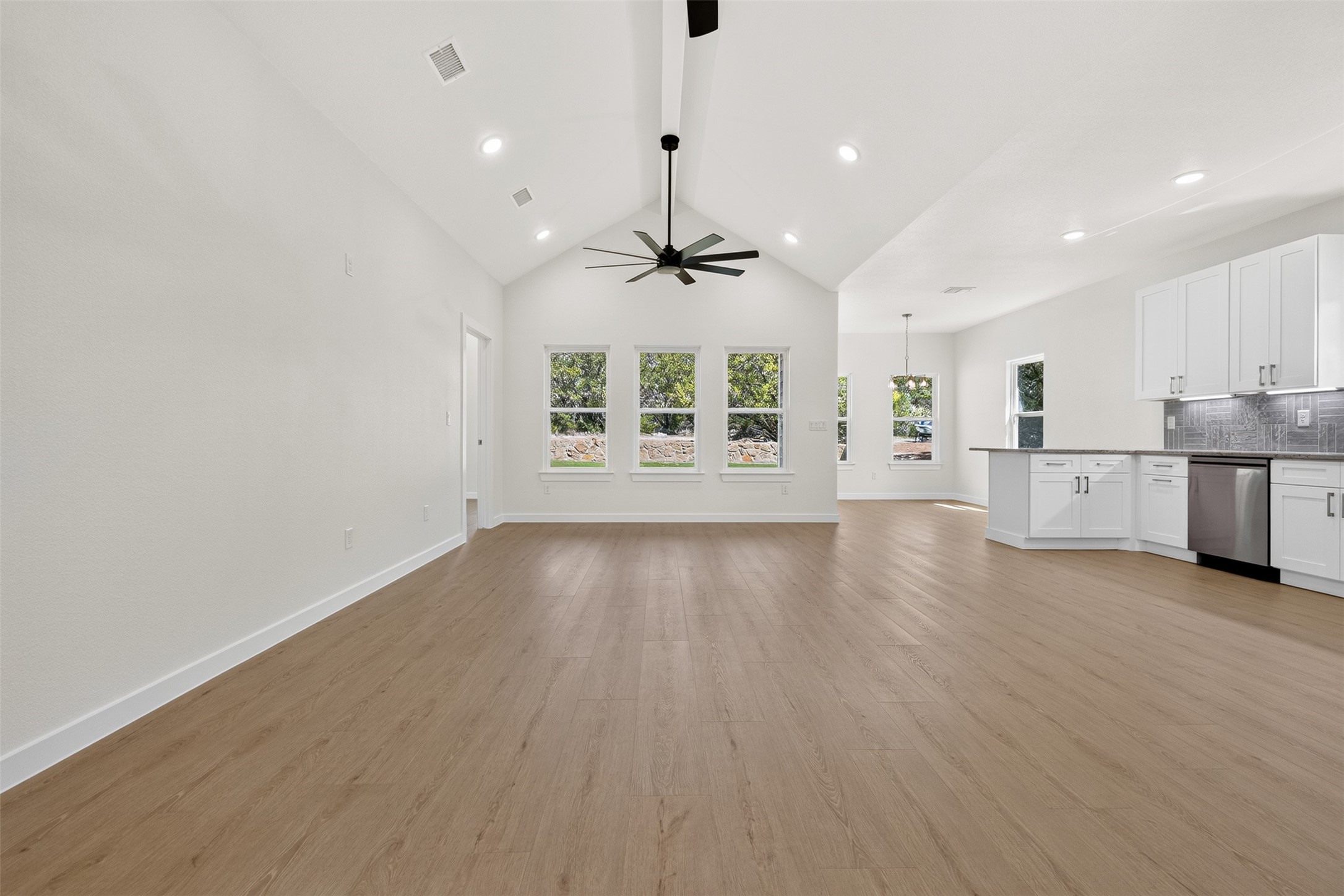 1312 Phoenix Court