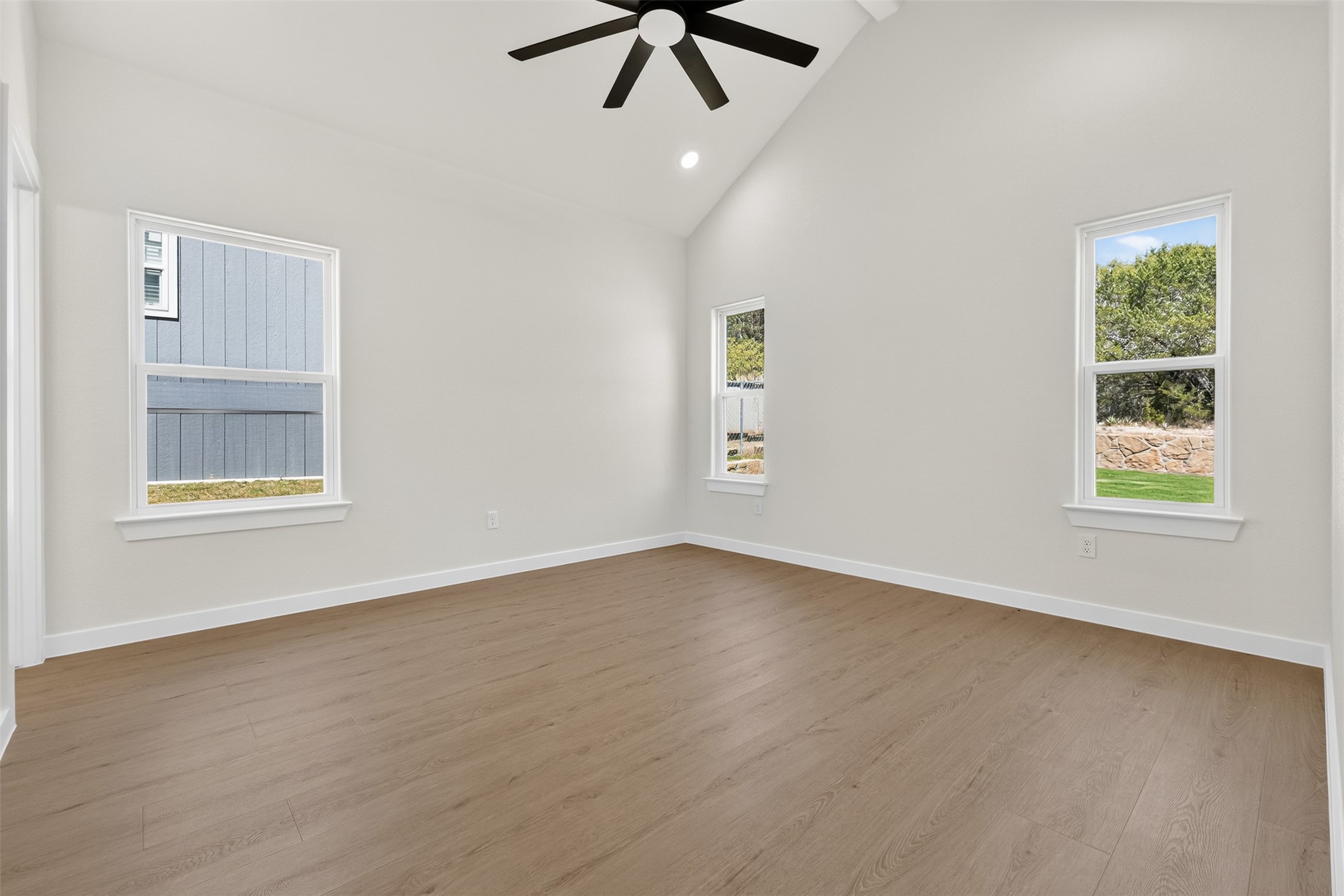 1312 Phoenix Court