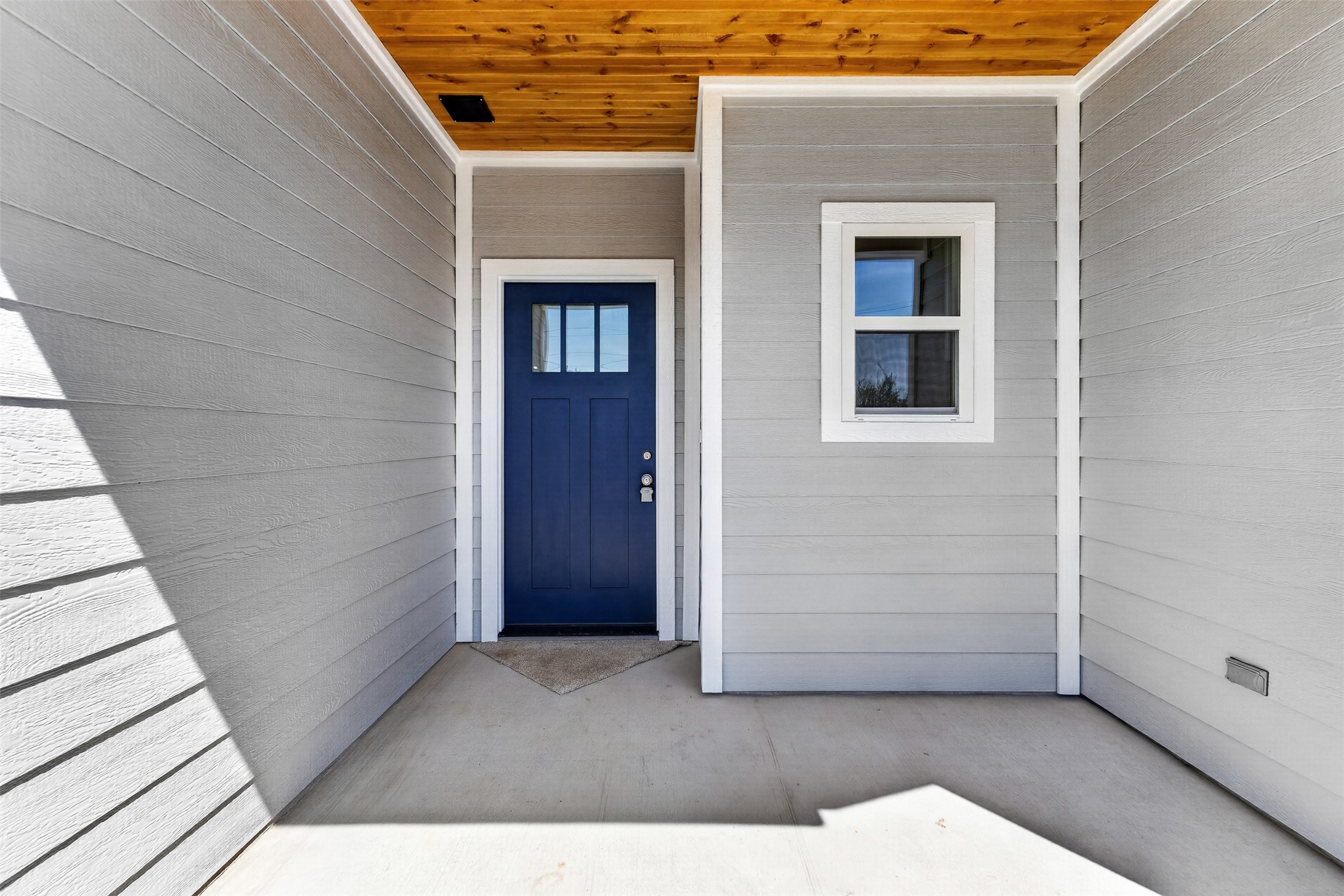 1312 Phoenix Court