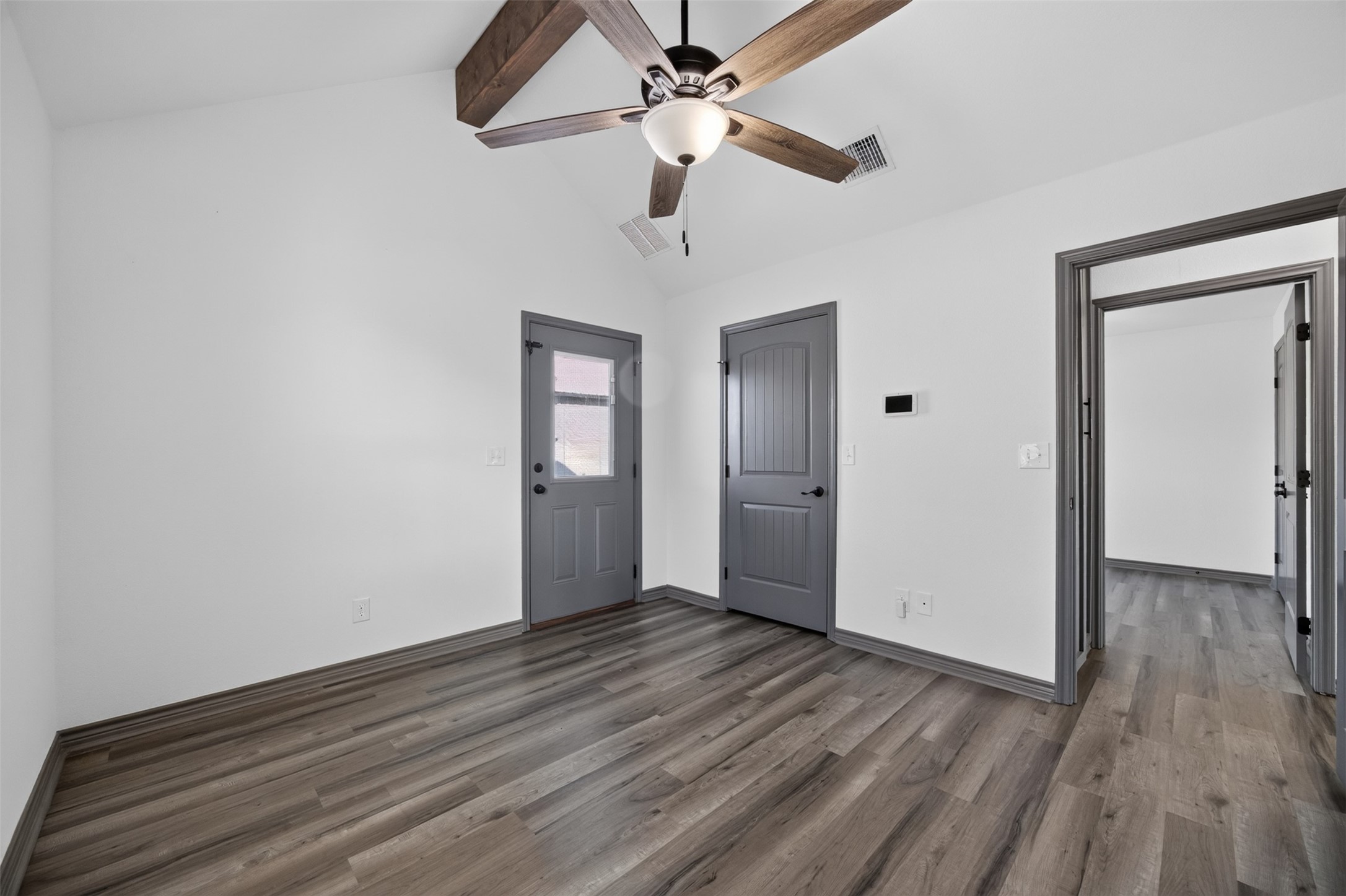 2316 Woodview Trail