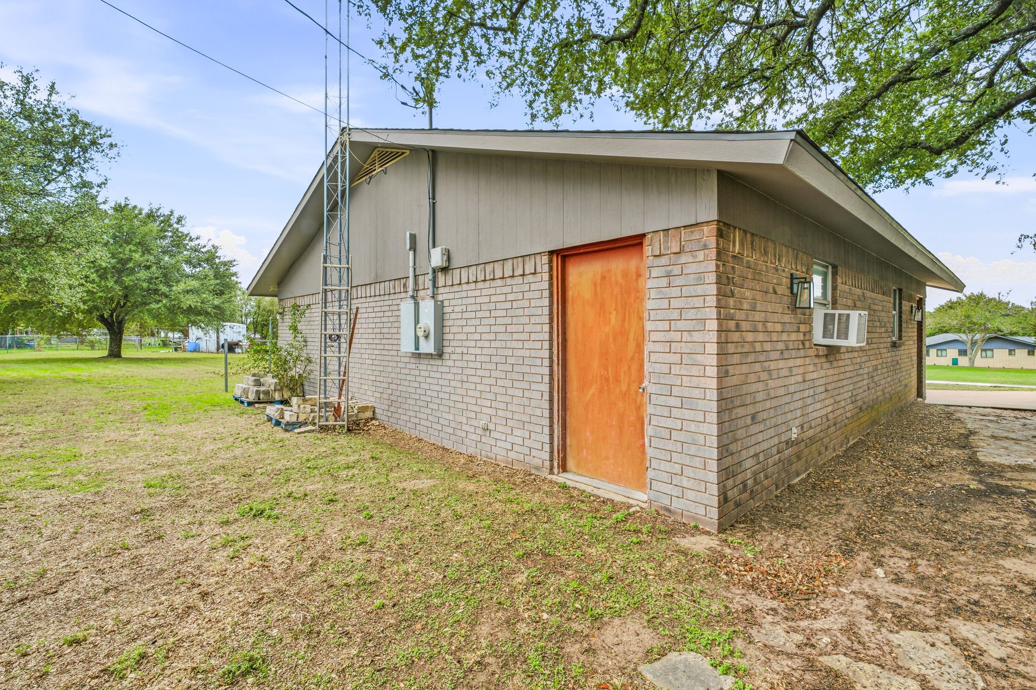 435 Edwards Drive