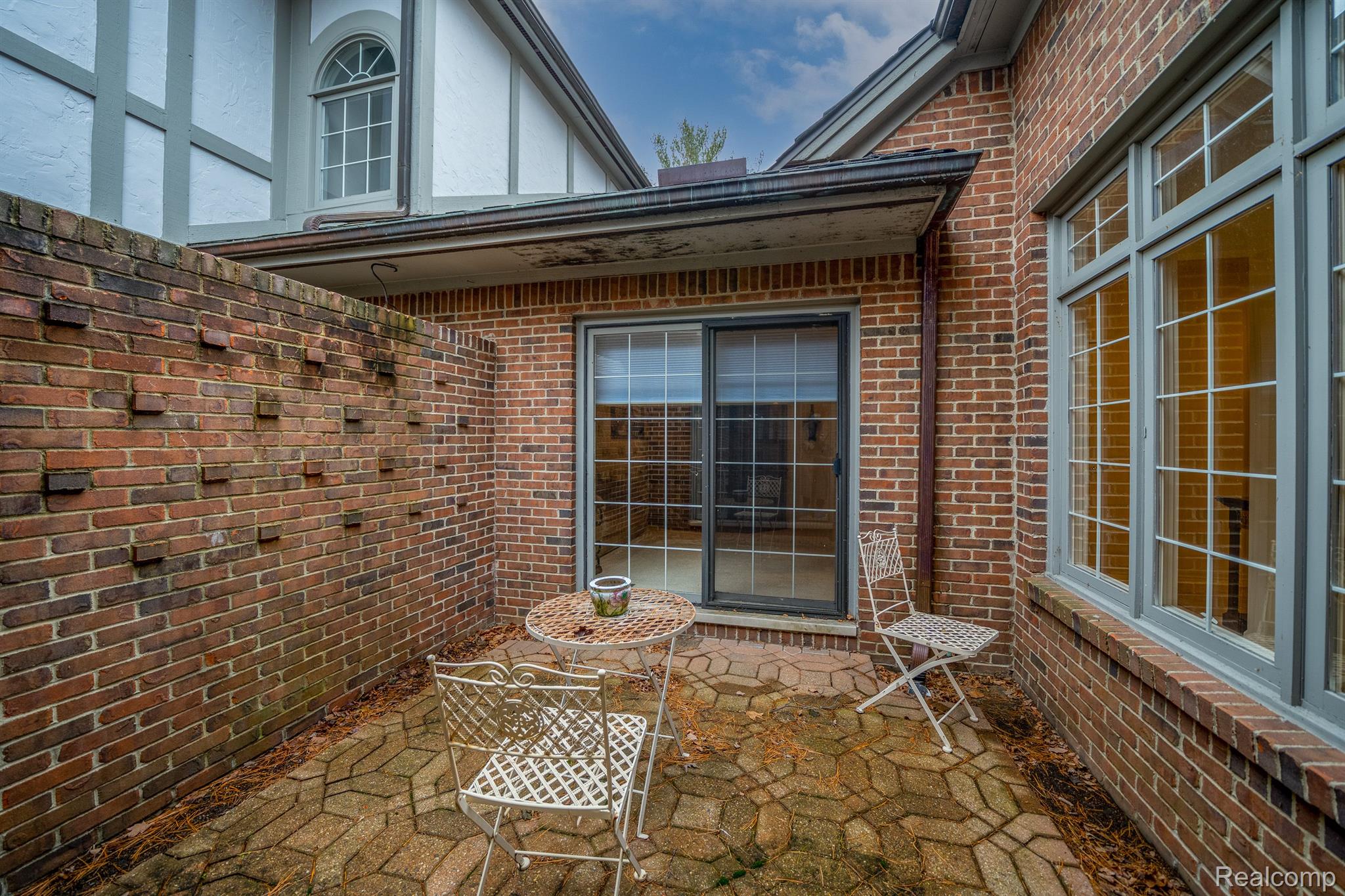 4091 Cranbrook Court