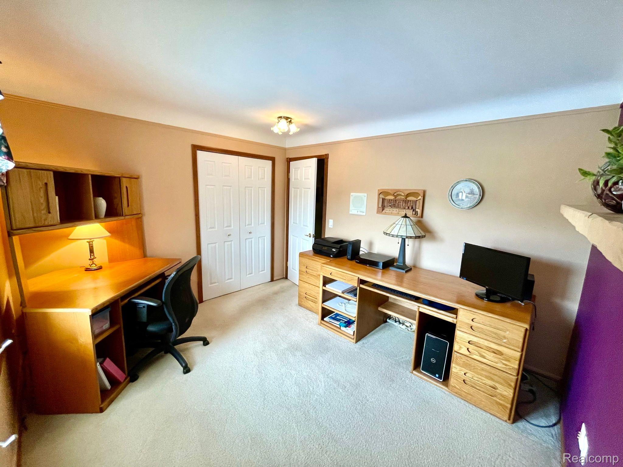 5556 WOODMIRE Drive