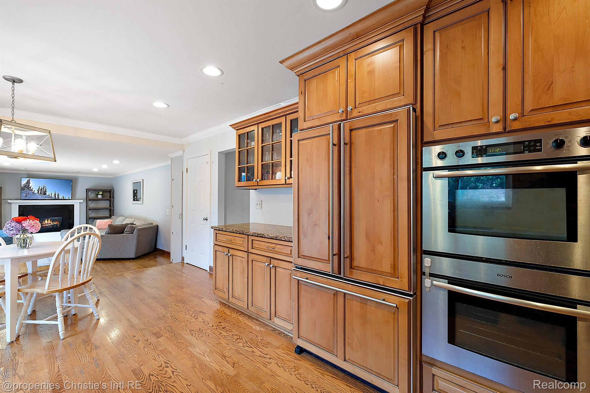 707 N ROSEDALE