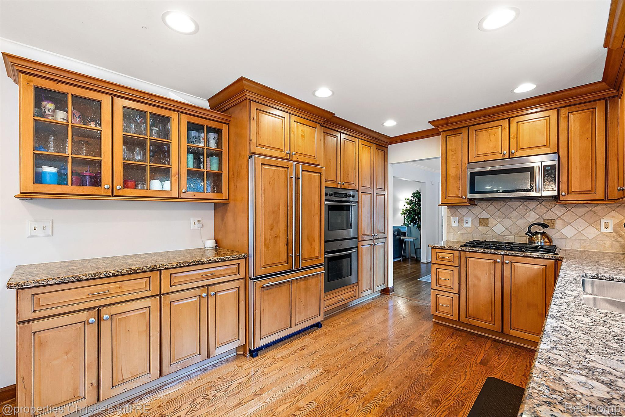 707 N ROSEDALE