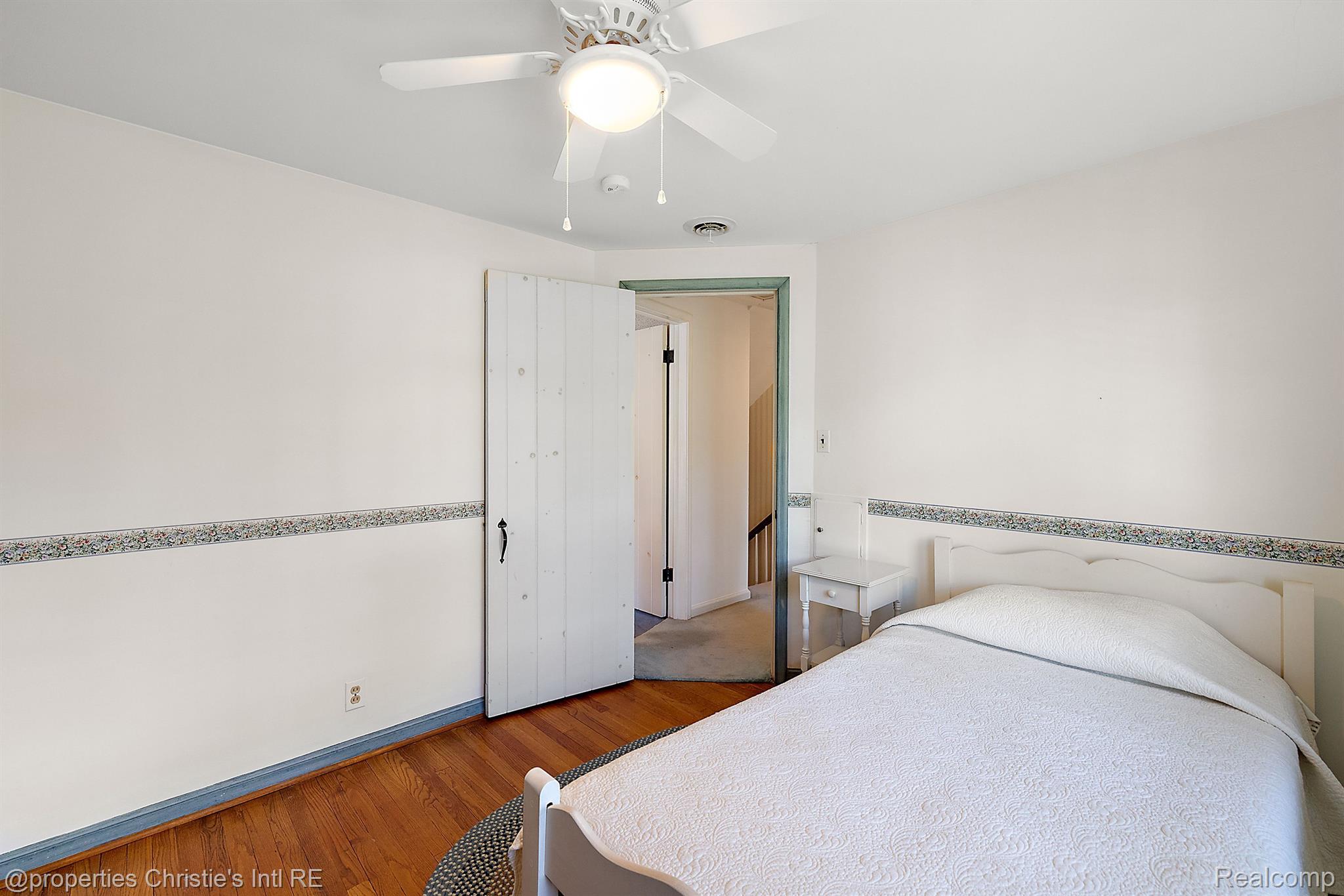 528 SHOREHAM Road